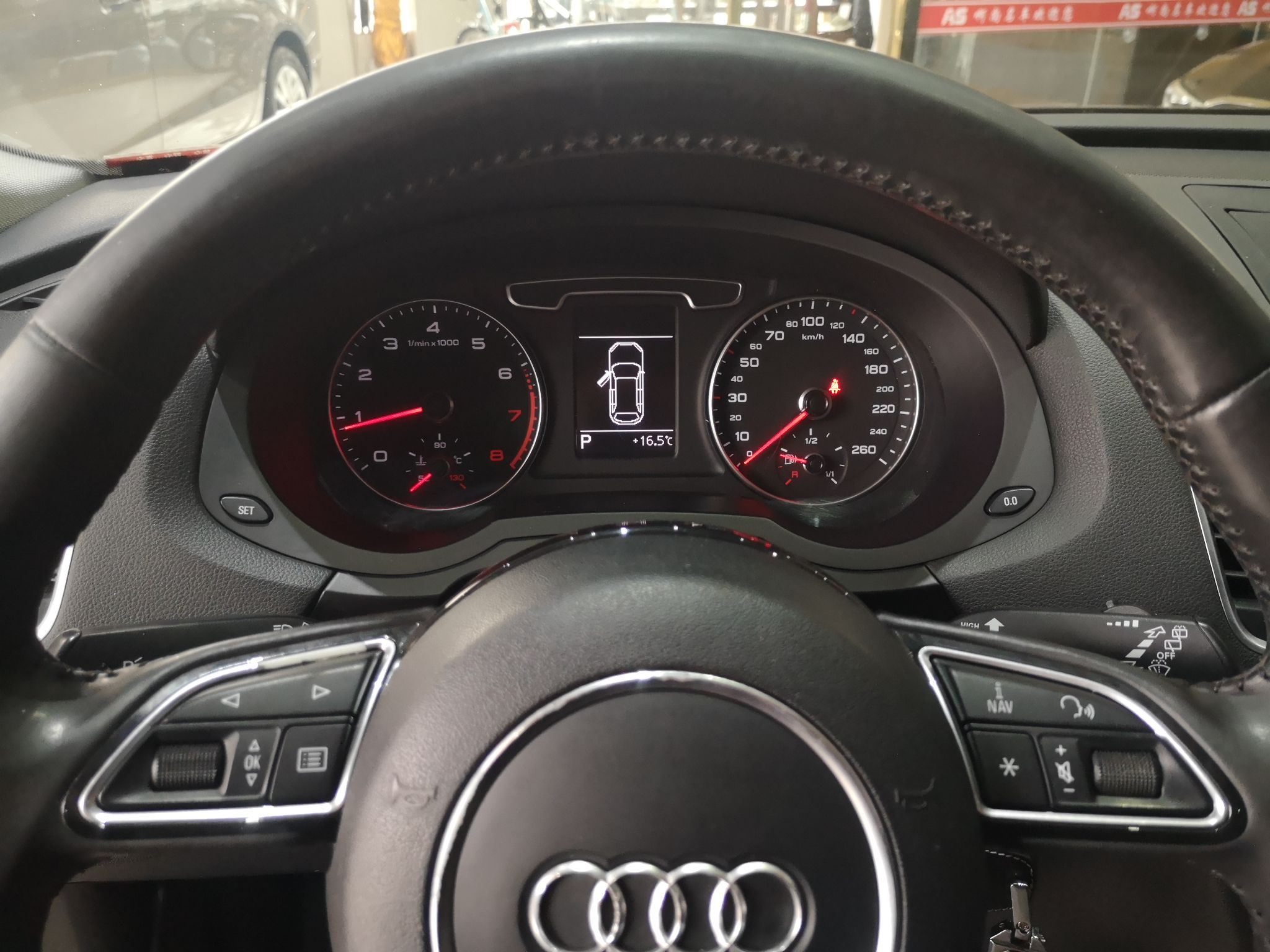 奥迪Q3 2015款 30 TFSI 舒适型