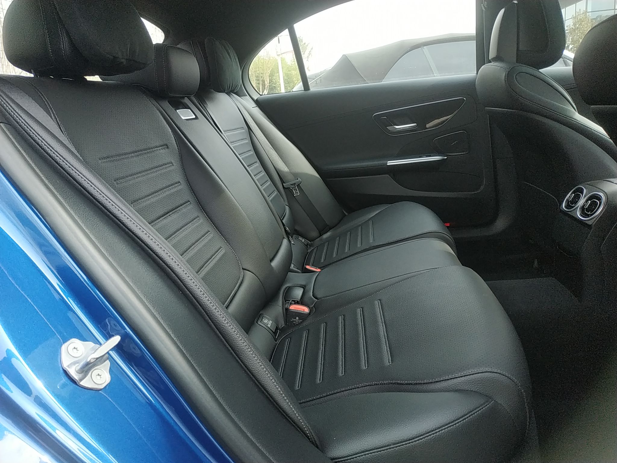 奔驰C级 2022款 C 200 L 运动版