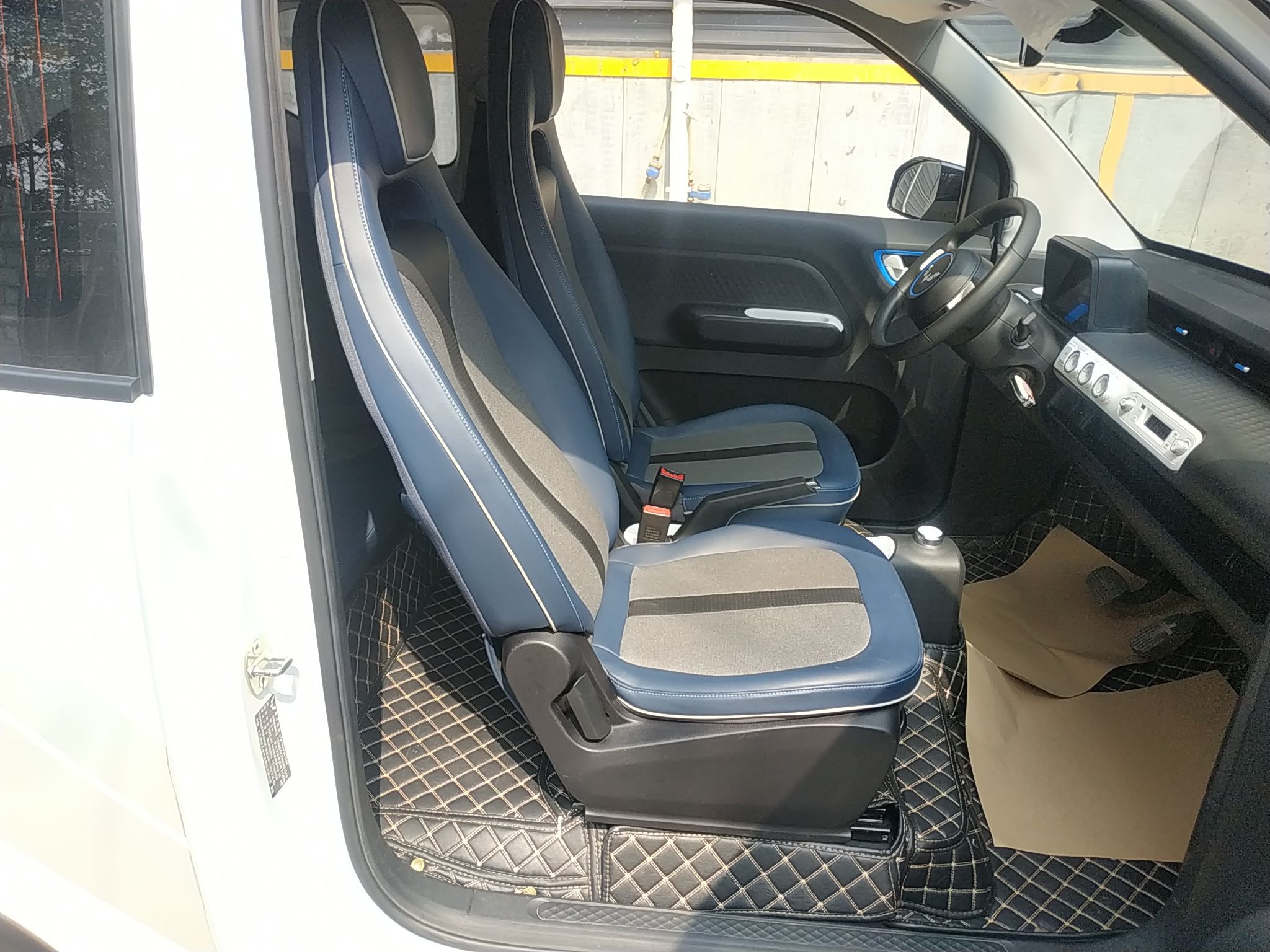 五菱汽车 宏光MINI EV 2022款 GAMEBOY 300km 玩咖款