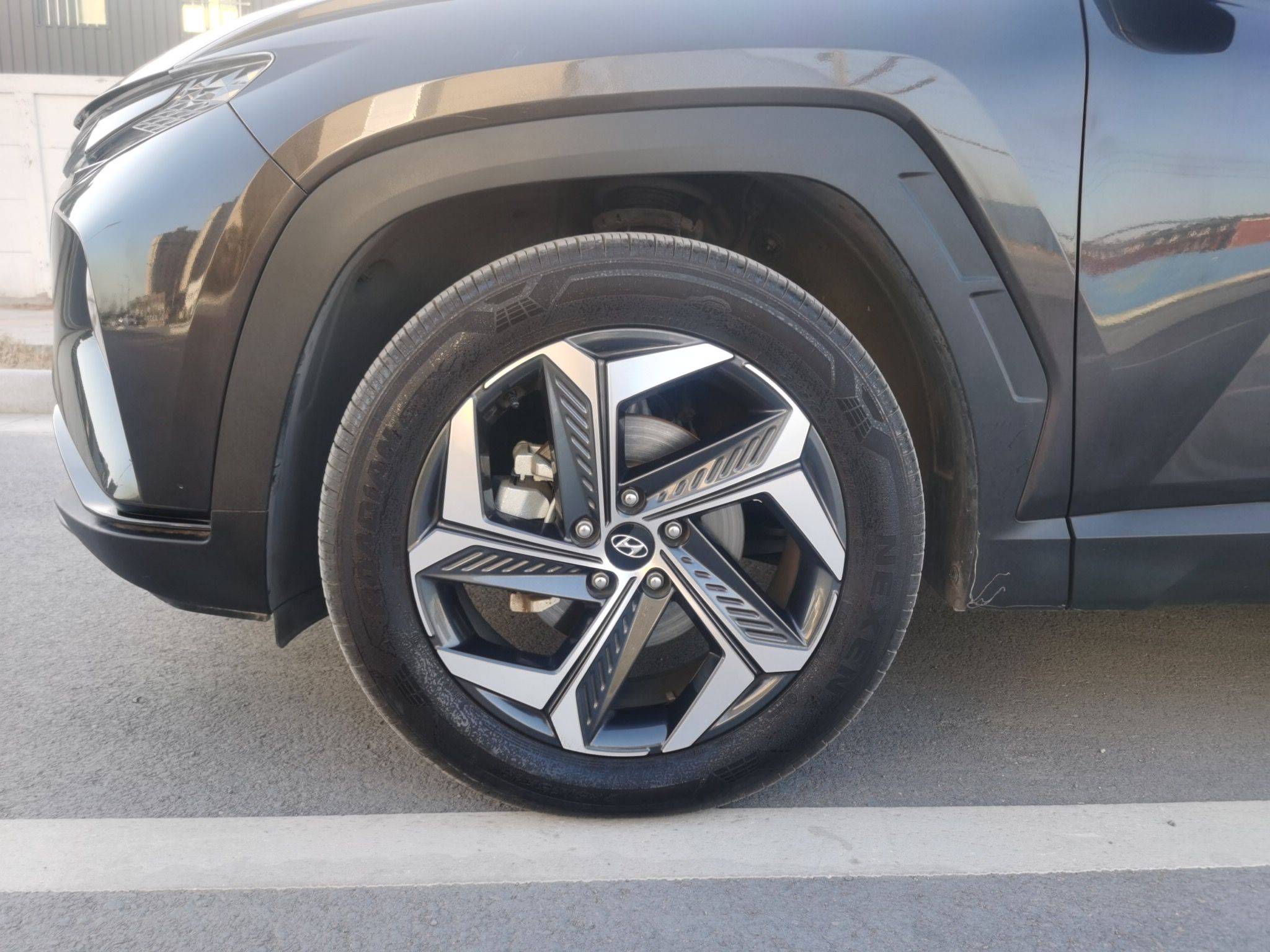 现代 2021款 途胜L 1.5T LUX尊贵版