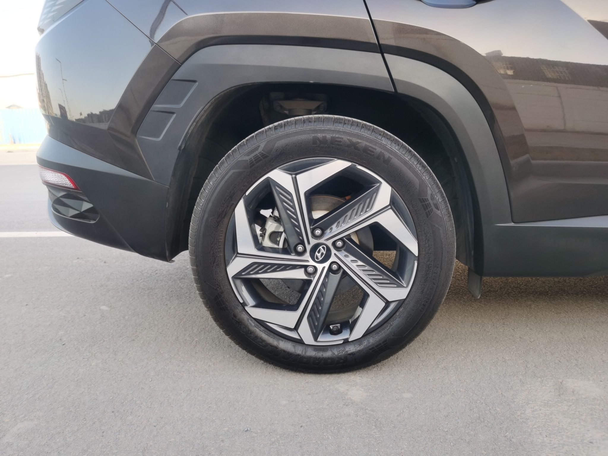 现代 2021款 途胜L 1.5T LUX尊贵版