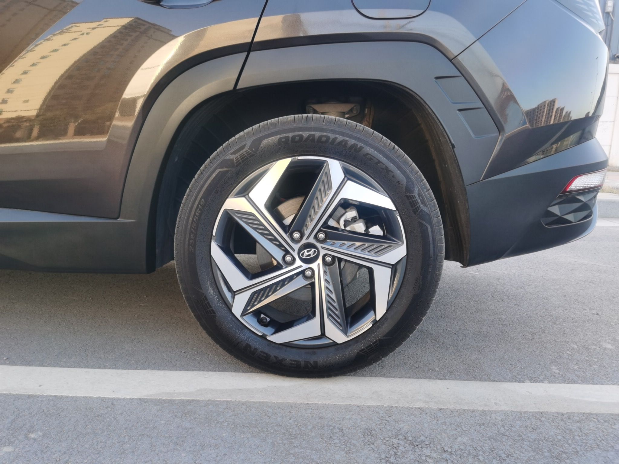 现代 2021款 途胜L 1.5T LUX尊贵版