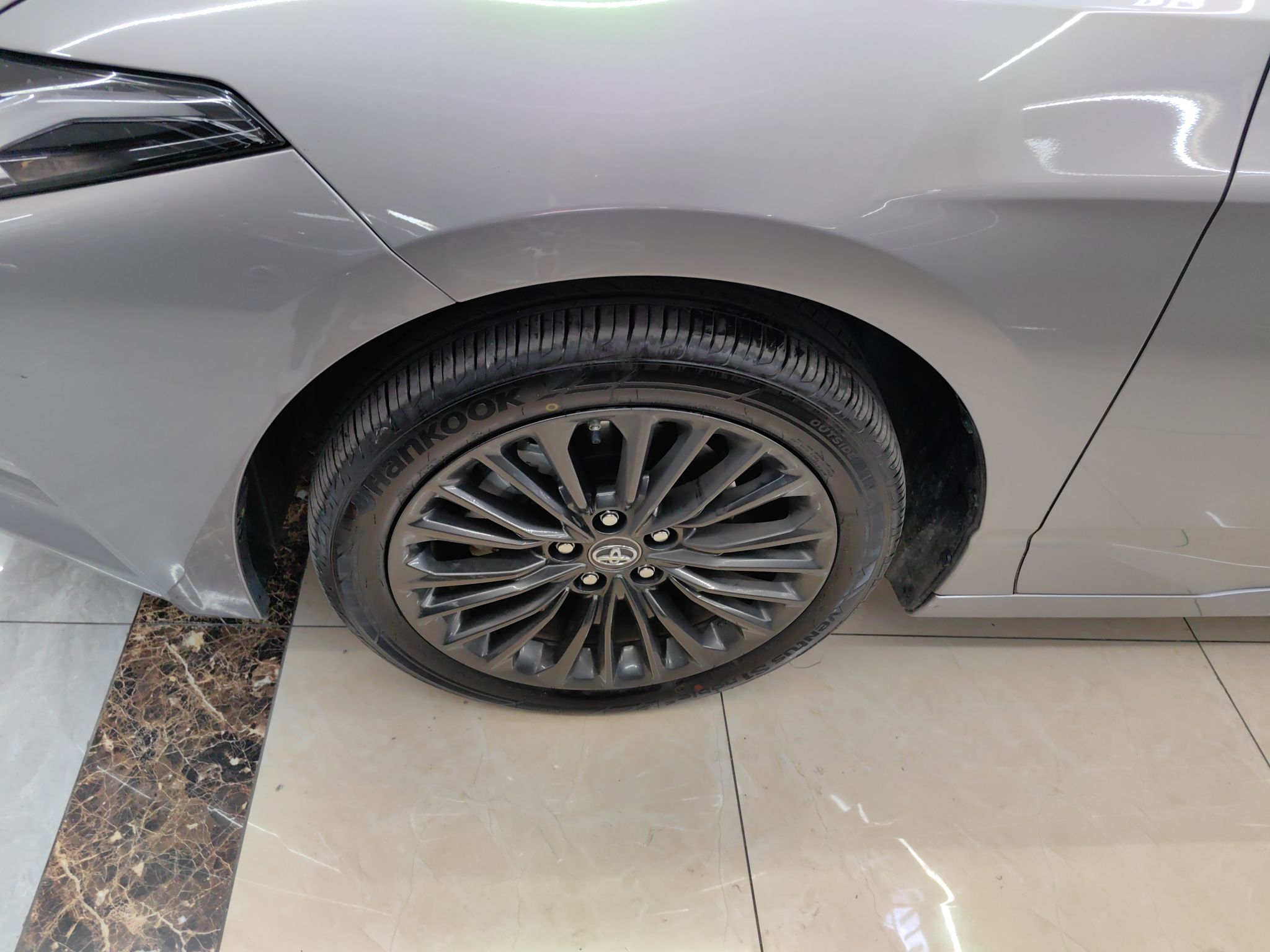 丰田 亚洲龙 2022款 2.0L XLE尊享版