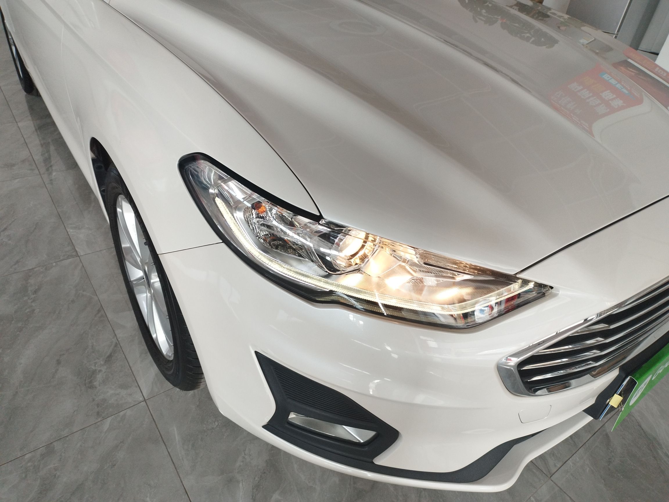 福特 蒙迪欧 2020款 EcoBoost 180 时尚型