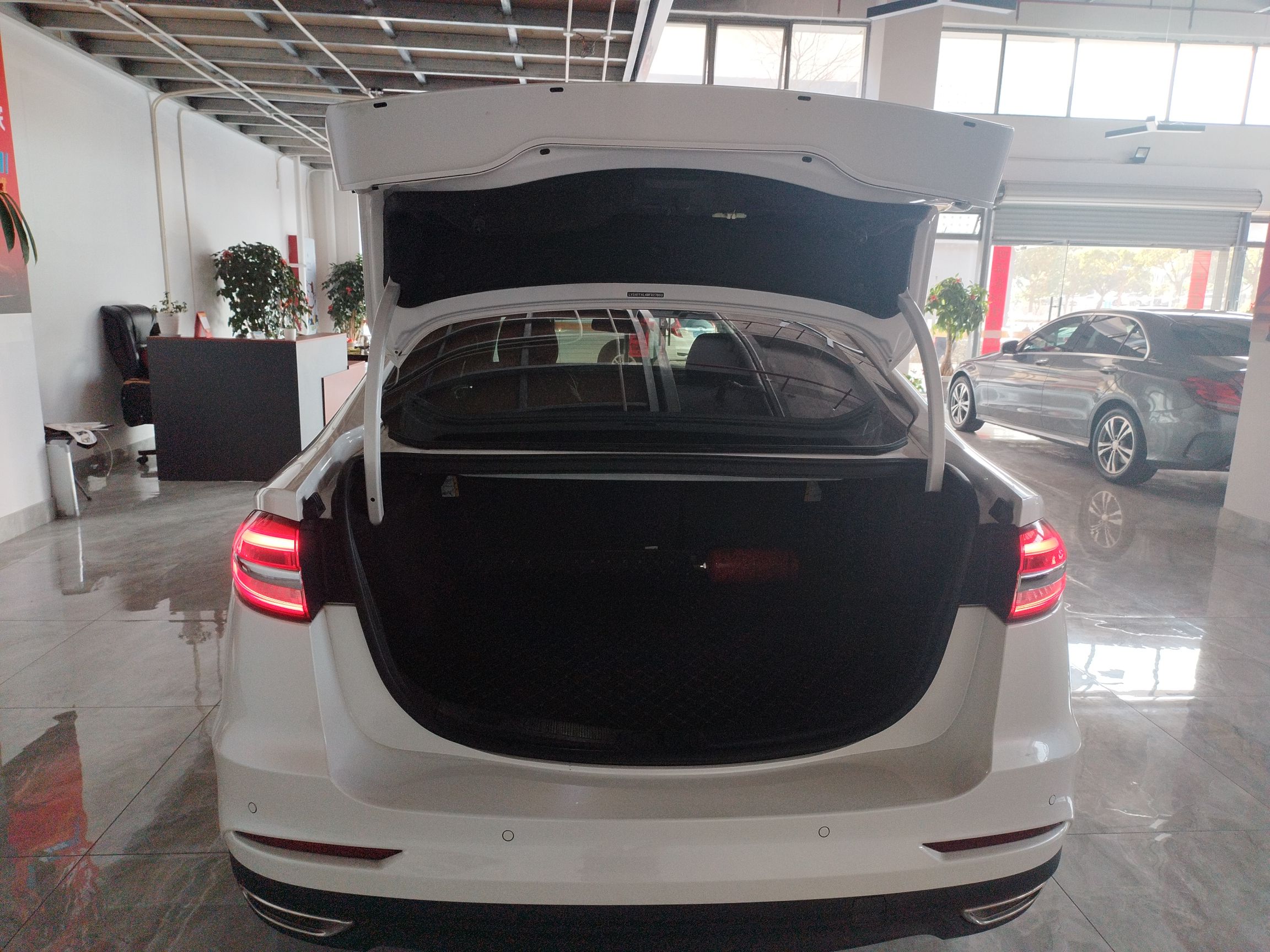 福特 蒙迪欧 2020款 EcoBoost 180 时尚型