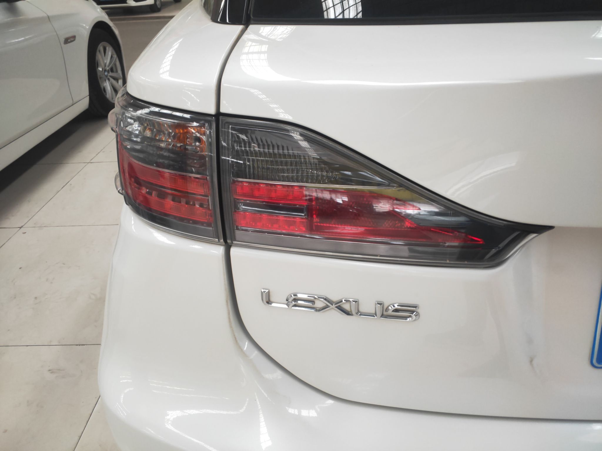 雷克萨斯CT 2014款 CT200h 精英版 单色