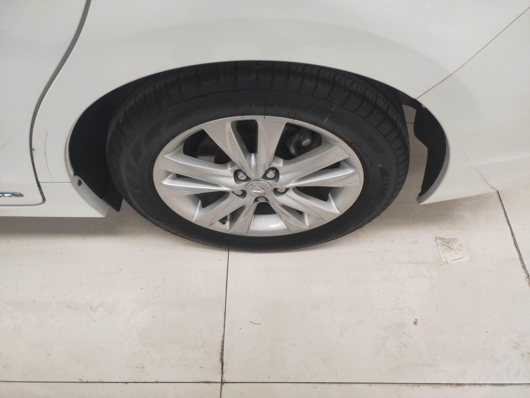 雷克萨斯CT 2014款 CT200h 精英版 单色