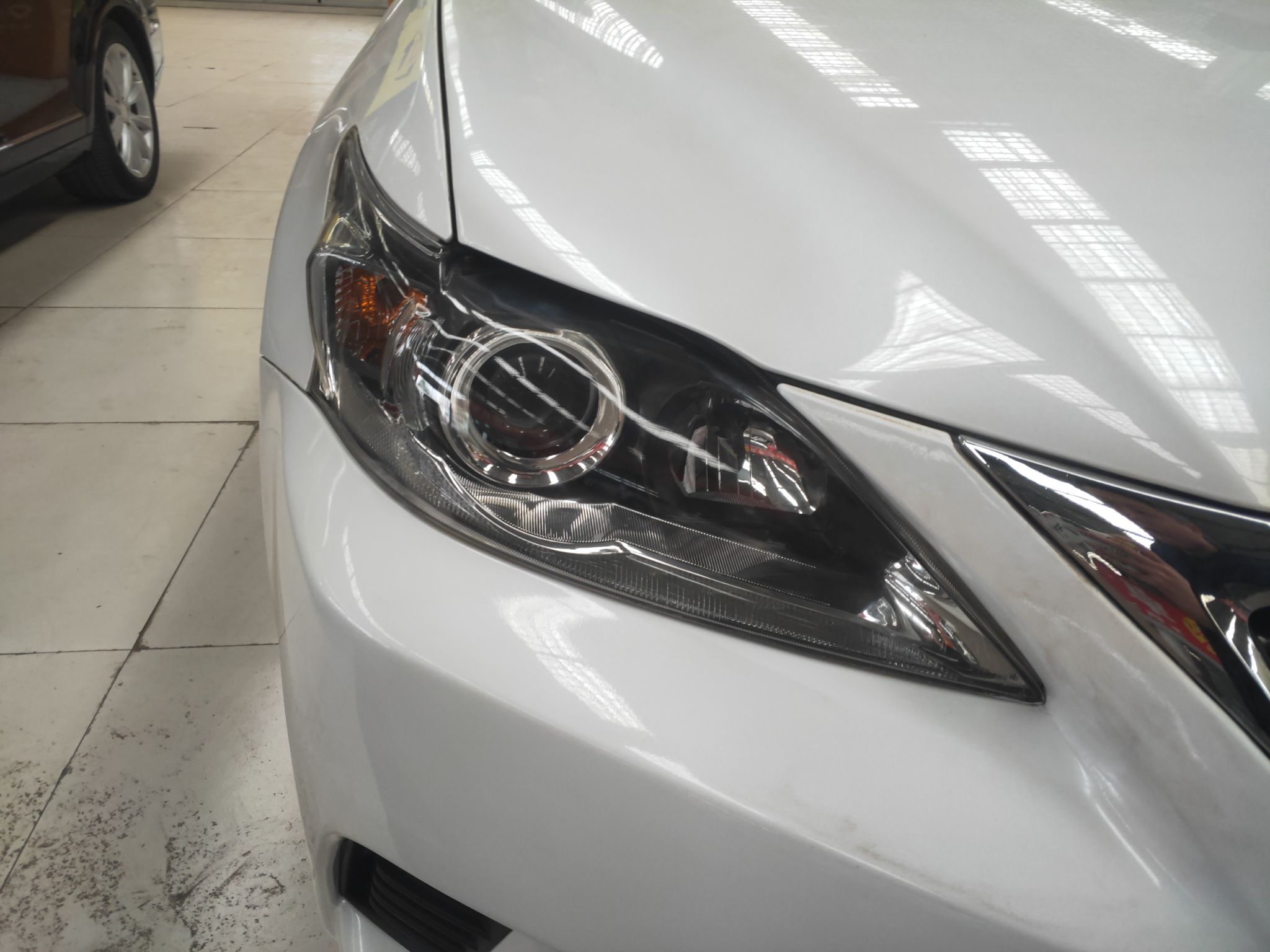 雷克萨斯CT 2014款 CT200h 精英版 单色