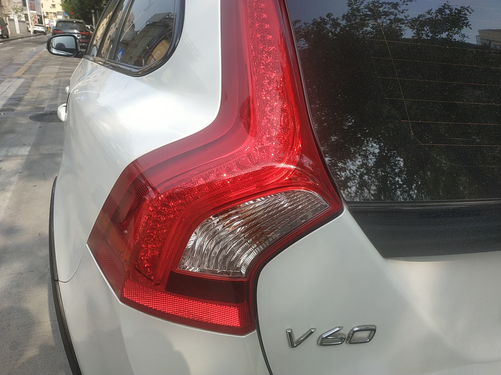 沃尔沃V60 2017款 Cross Country T5 AWD 国V(进口)