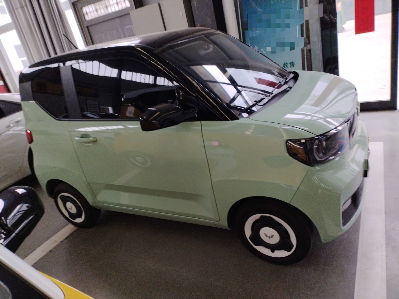 五菱汽车 宏光MINI EV 2021款 马卡龙臻享款 磷酸铁锂