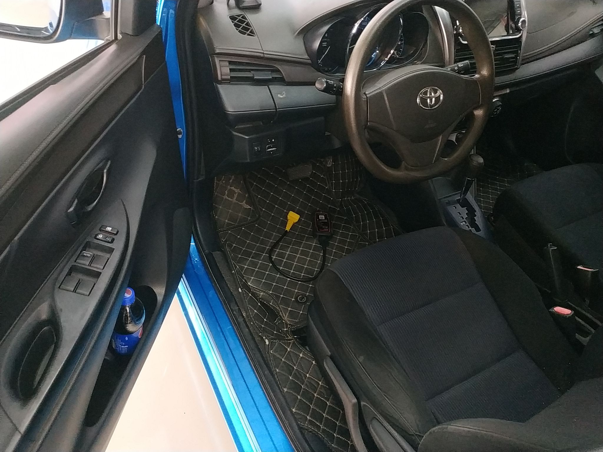 丰田 YARiS L 致炫 2014款 1.3E 自动魅动版