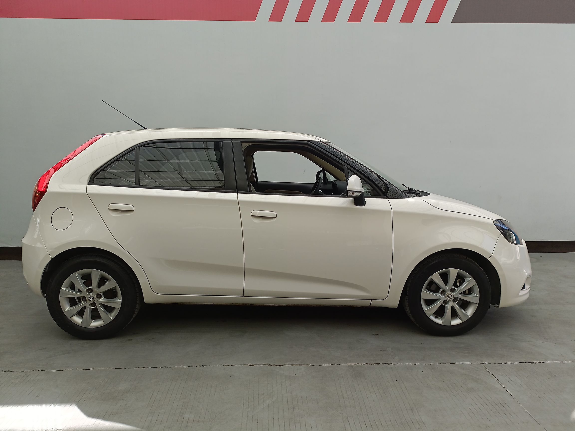 名爵 MG3 2013款 1.5L AMT精英版