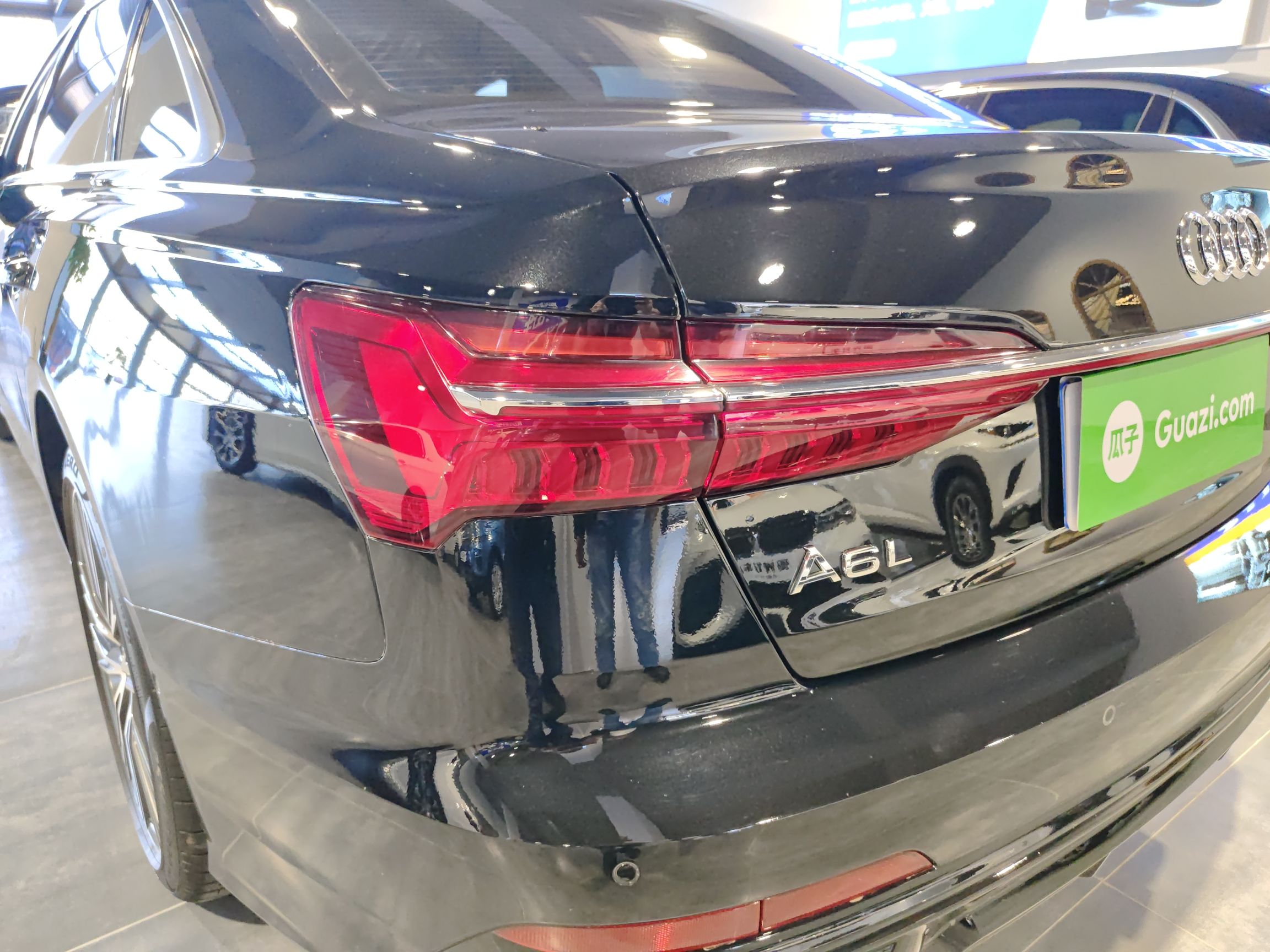 奥迪A6L 2021款 45 TFSI quattro 臻选动感型