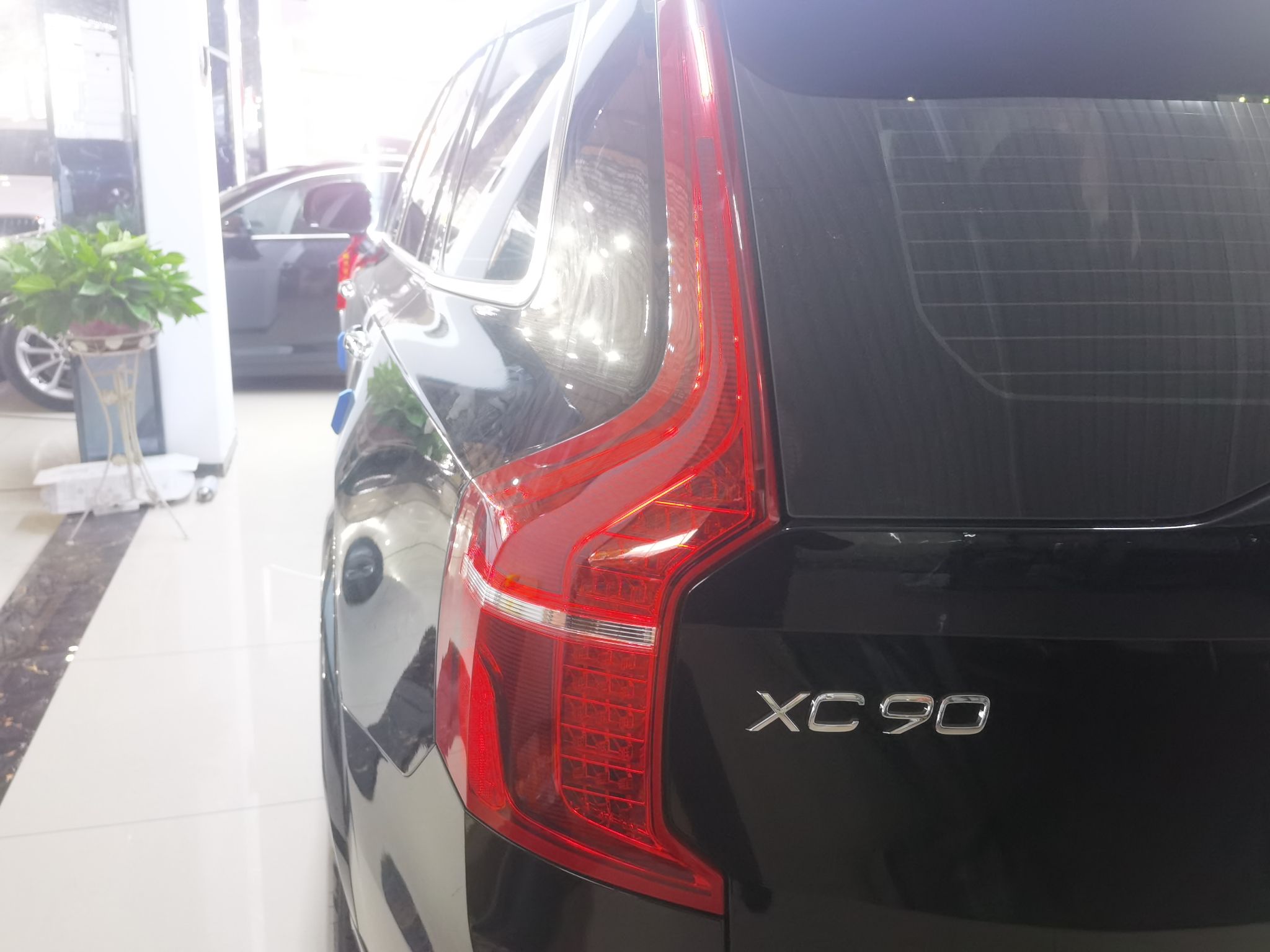 沃尔沃XC90 2023款 B5 智行豪华版 5座(进口)