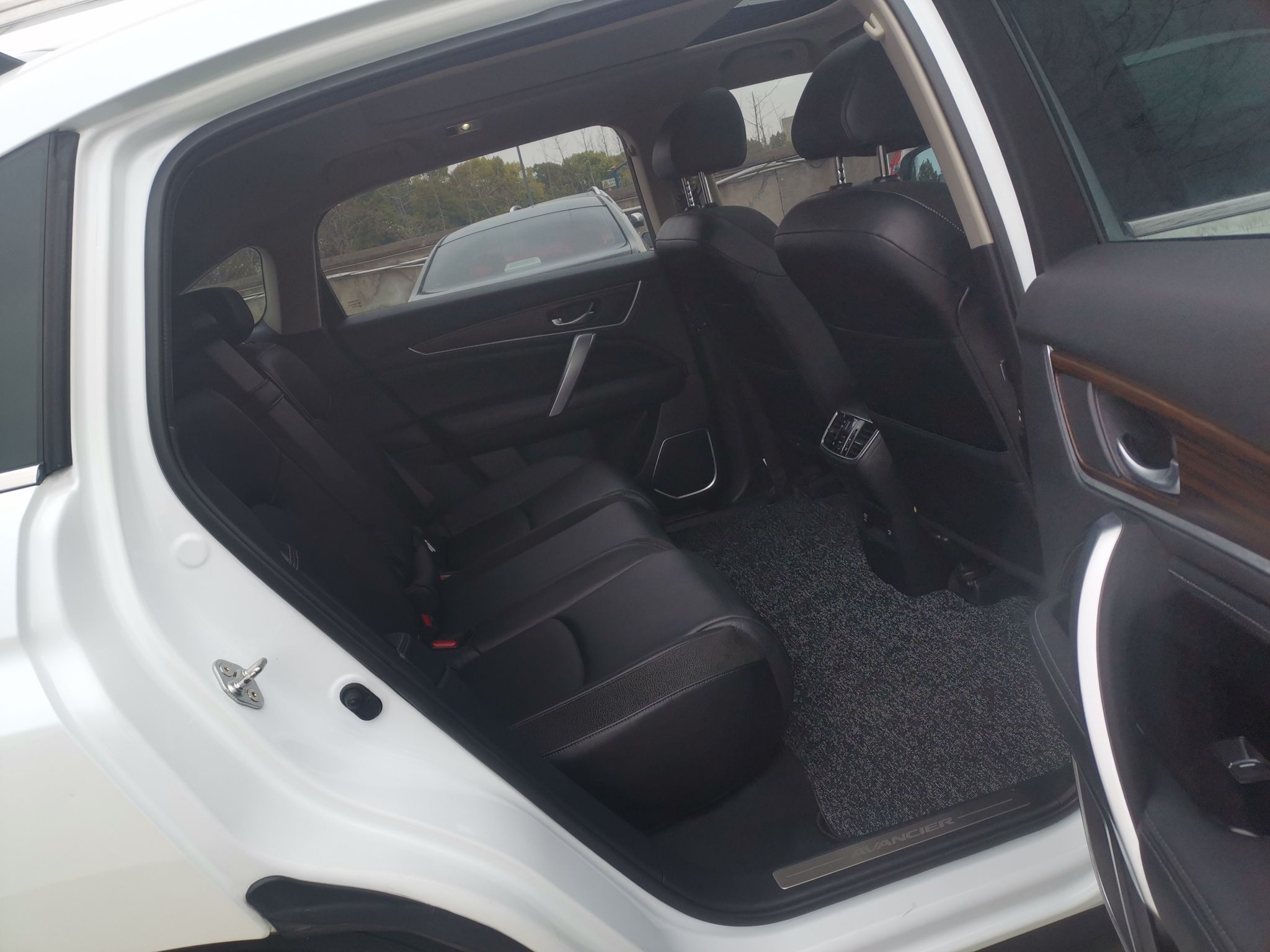 本田 冠道 2017款 240TURBO 两驱尊享版