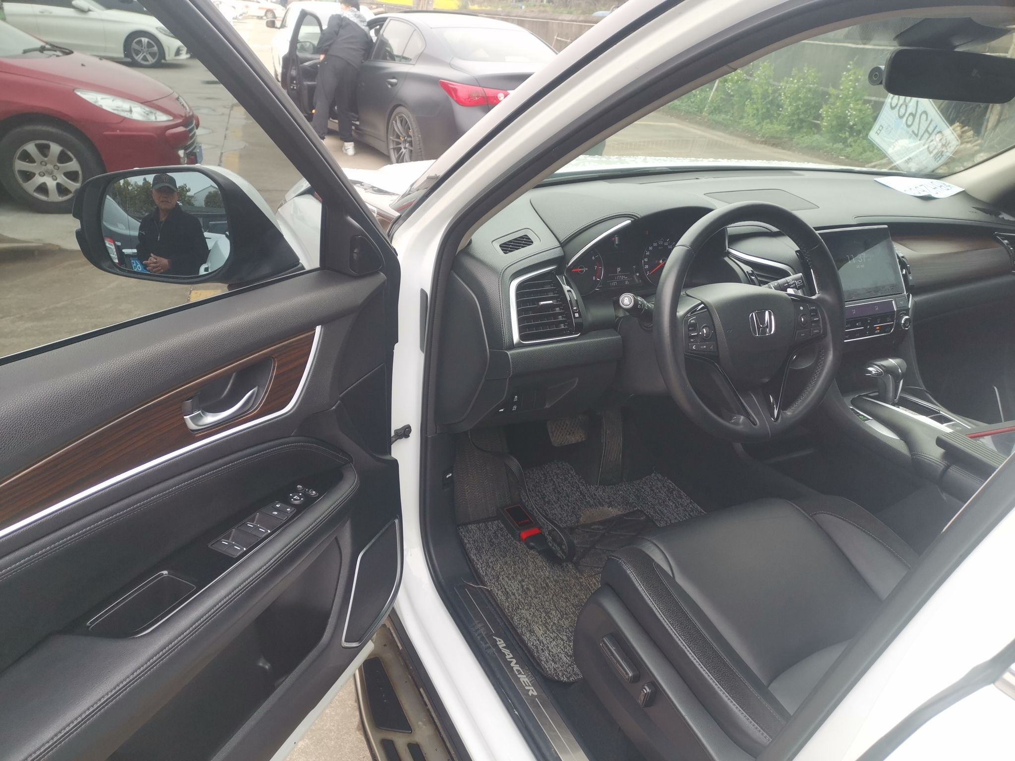 本田 冠道 2017款 240TURBO 两驱尊享版