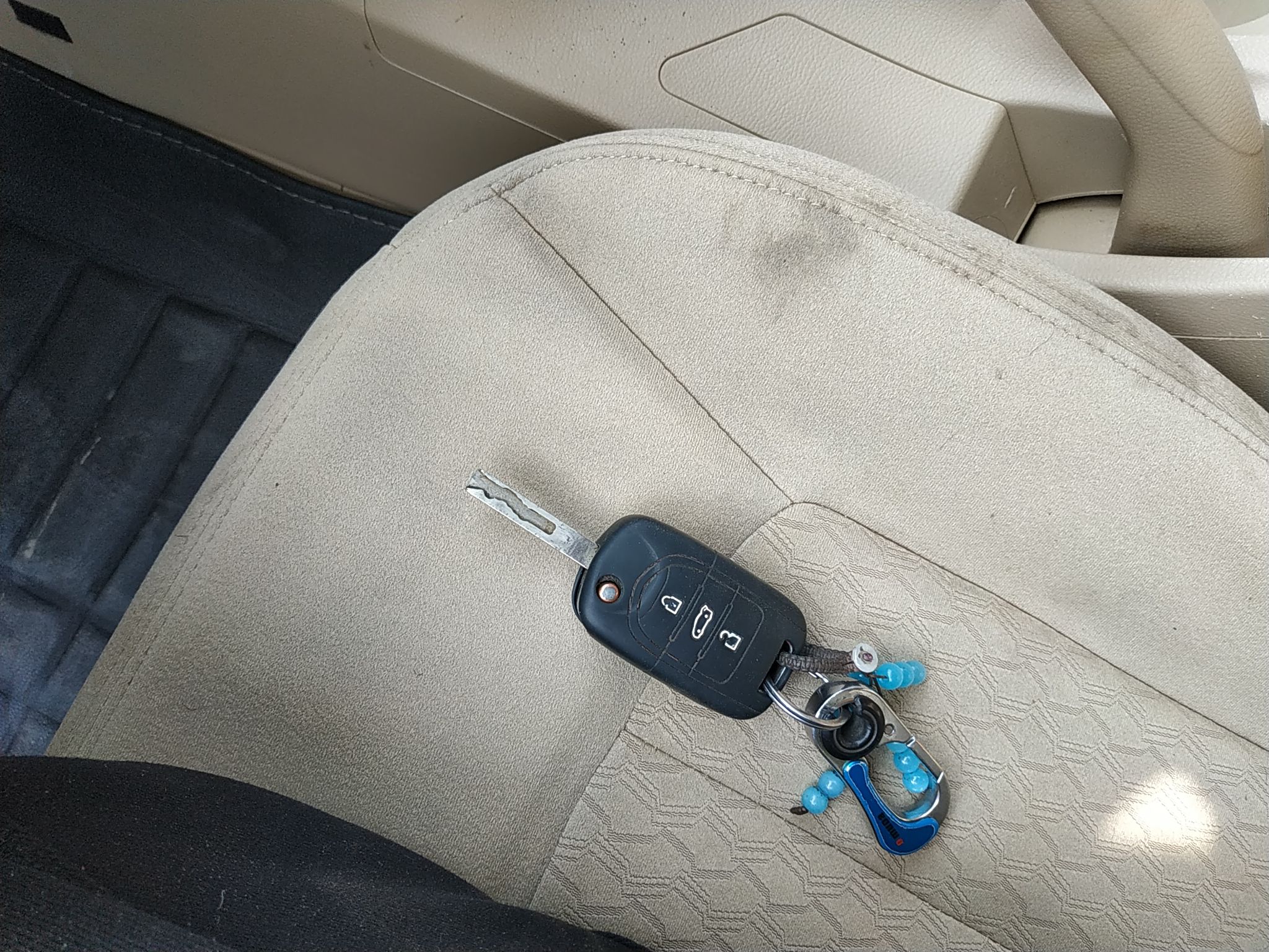 宝骏730 2016款 1.5L 手动标准型 7座