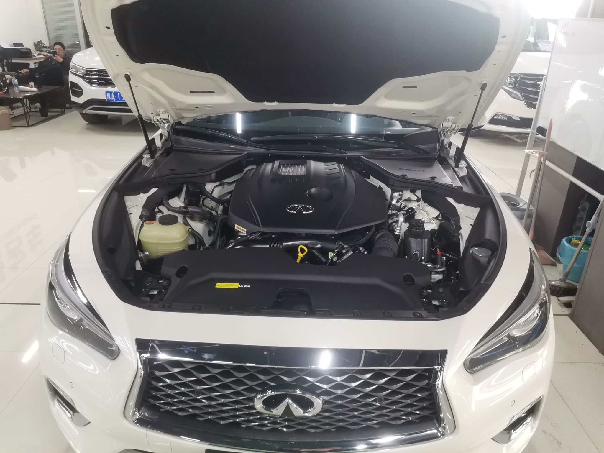 英菲尼迪Q50L 2021款 2.0T 逸享版