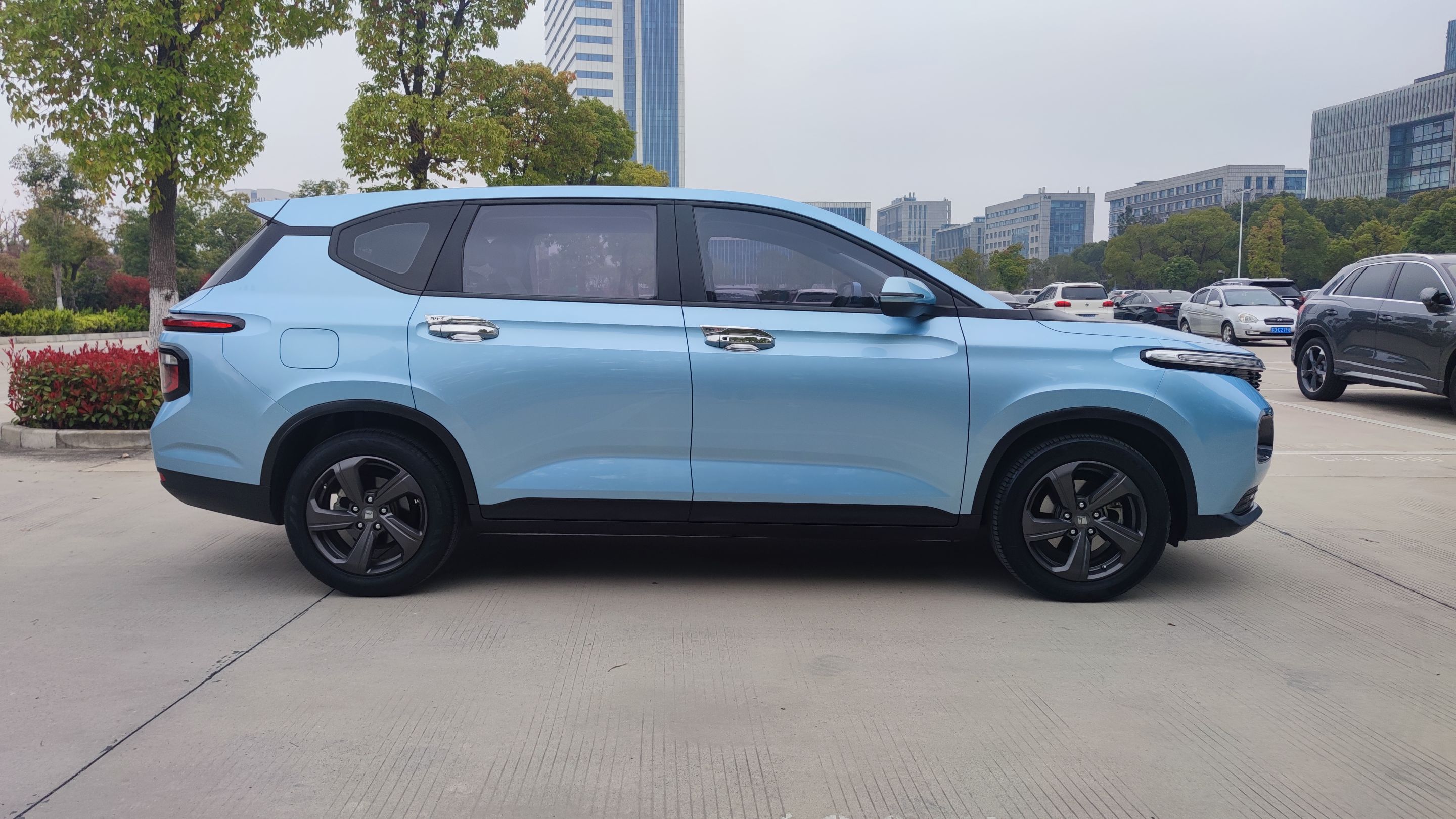 新宝骏 宝骏RM-5 2019款 1.5T CVT 24小时在线精英型 6座