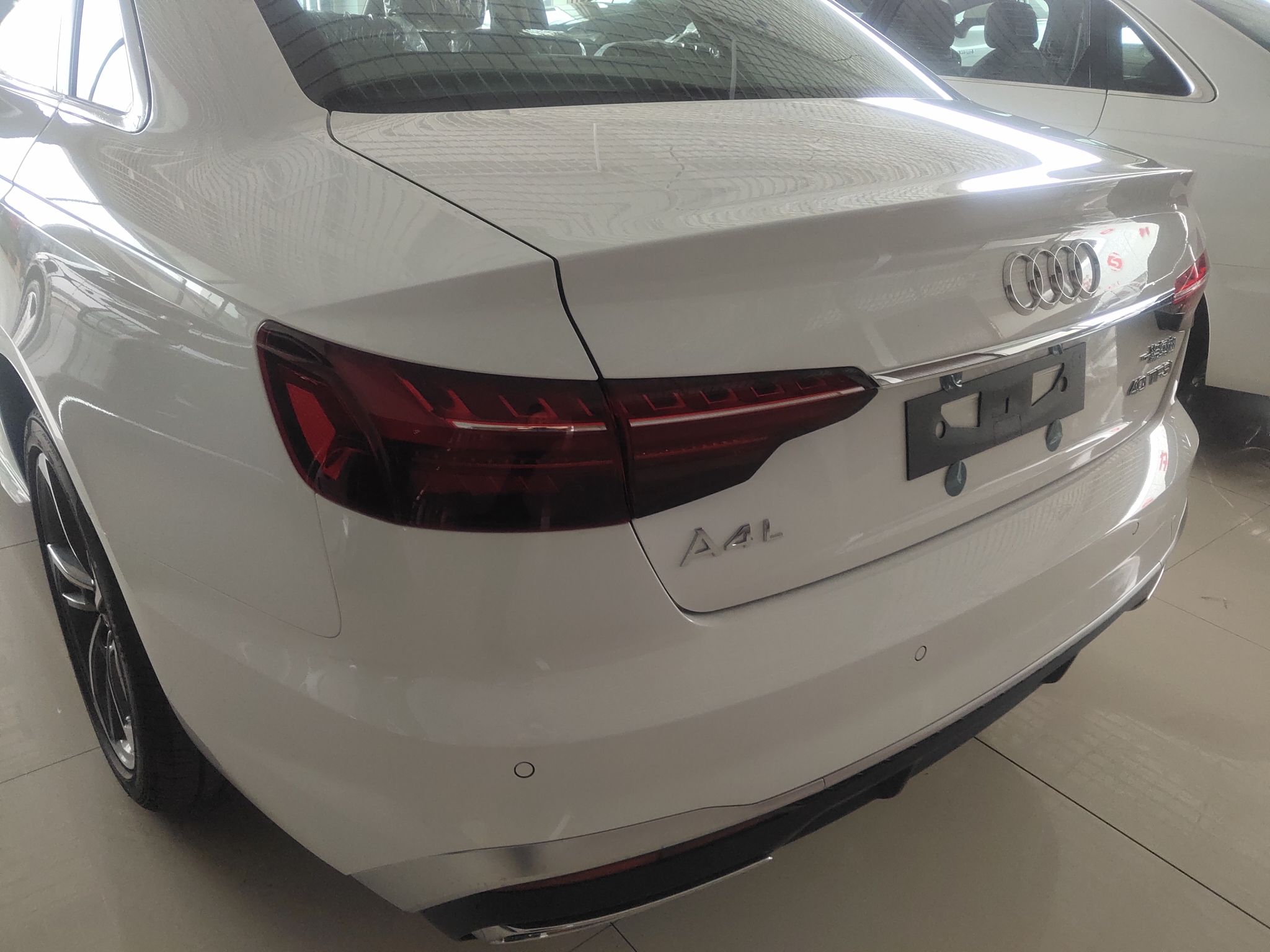 奥迪A4L 2022款 40 TFSI 时尚动感型