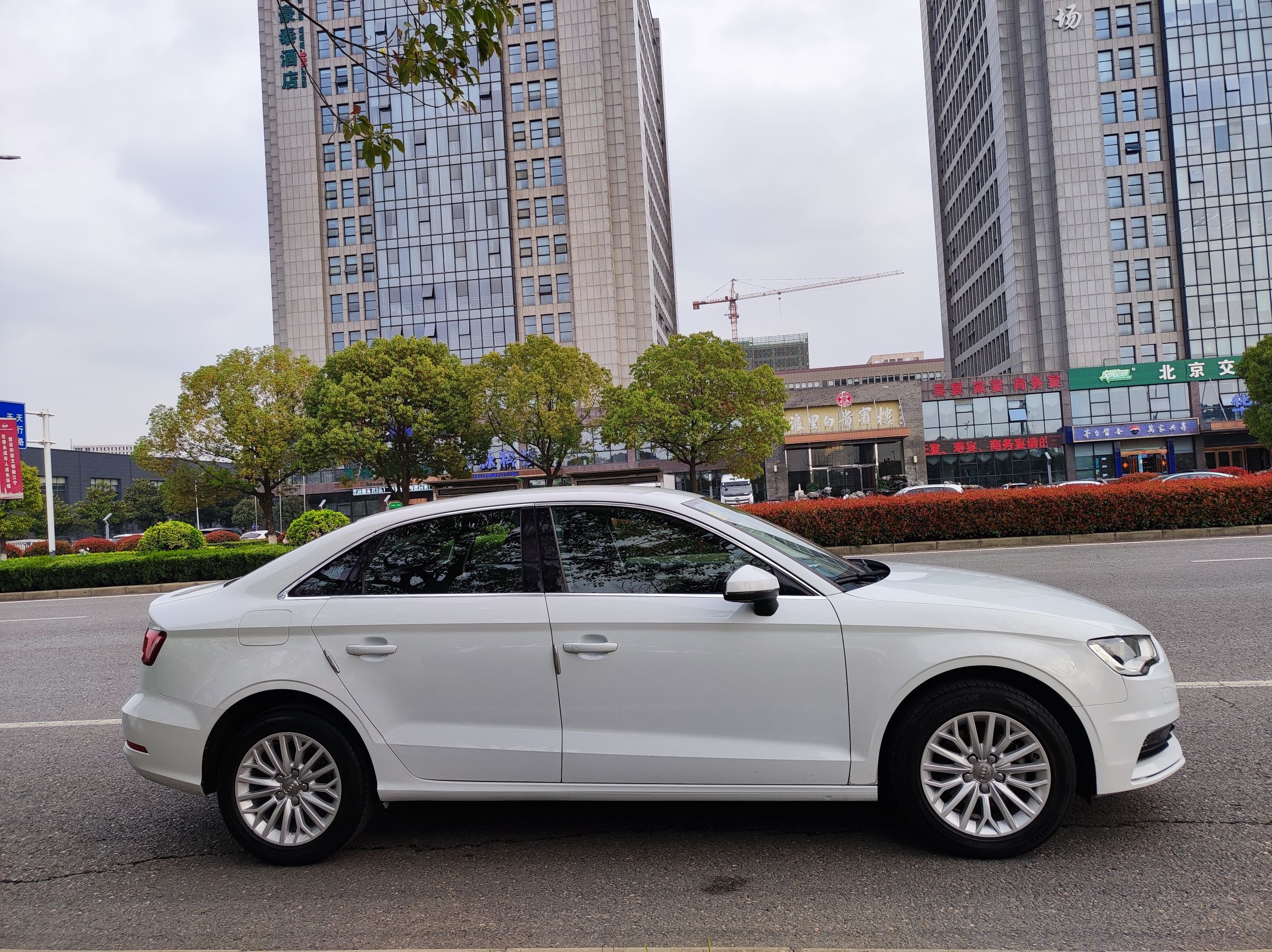 奥迪A3 2014款 Limousine 35 TFSI 自动进取型