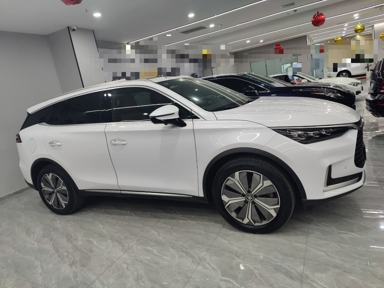 比亚迪 唐新能源 2021款 EV 长续航版尊荣型