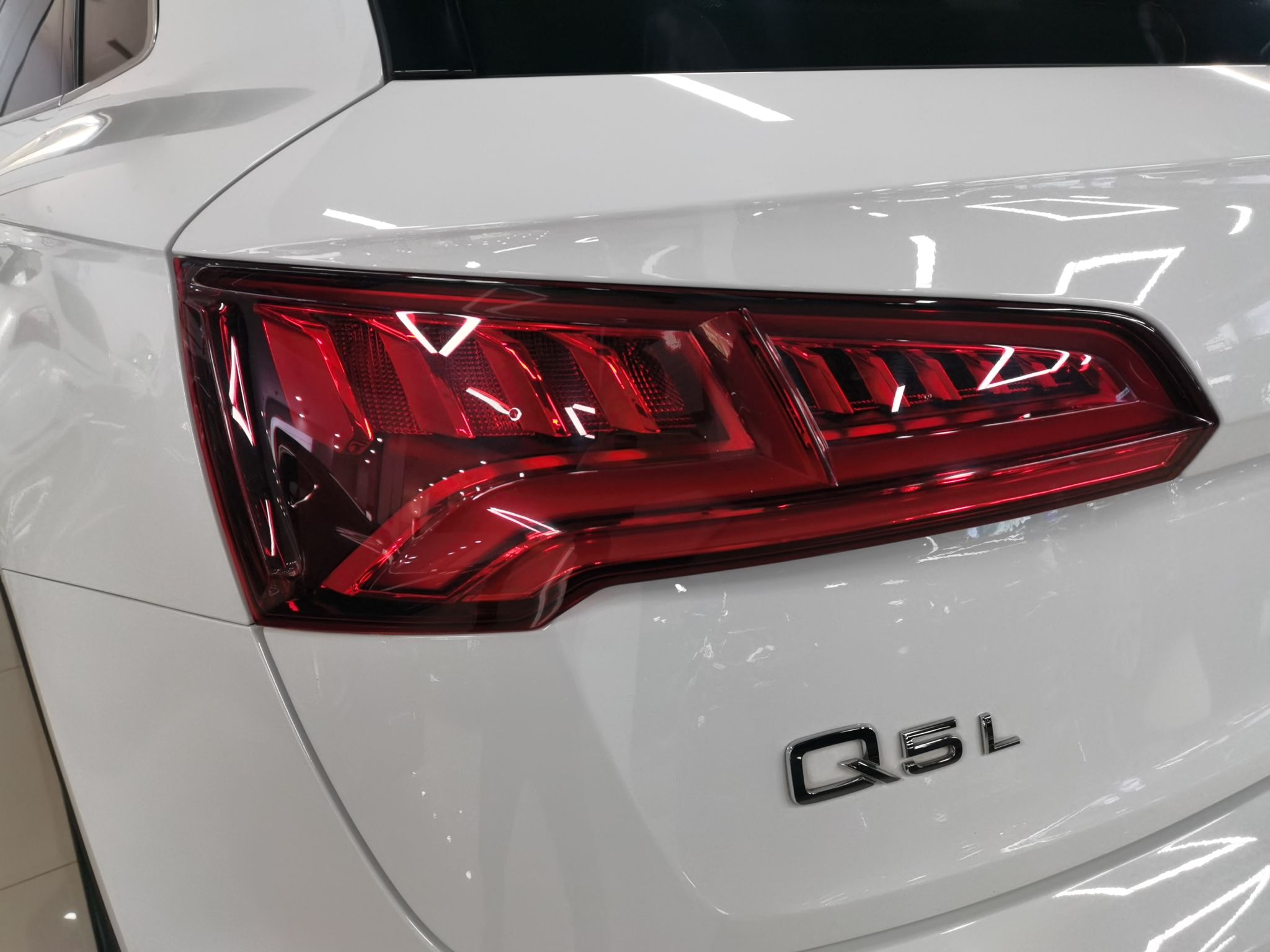 奥迪Q5L 2018款 45 TFSI 尊享风雅型 国V