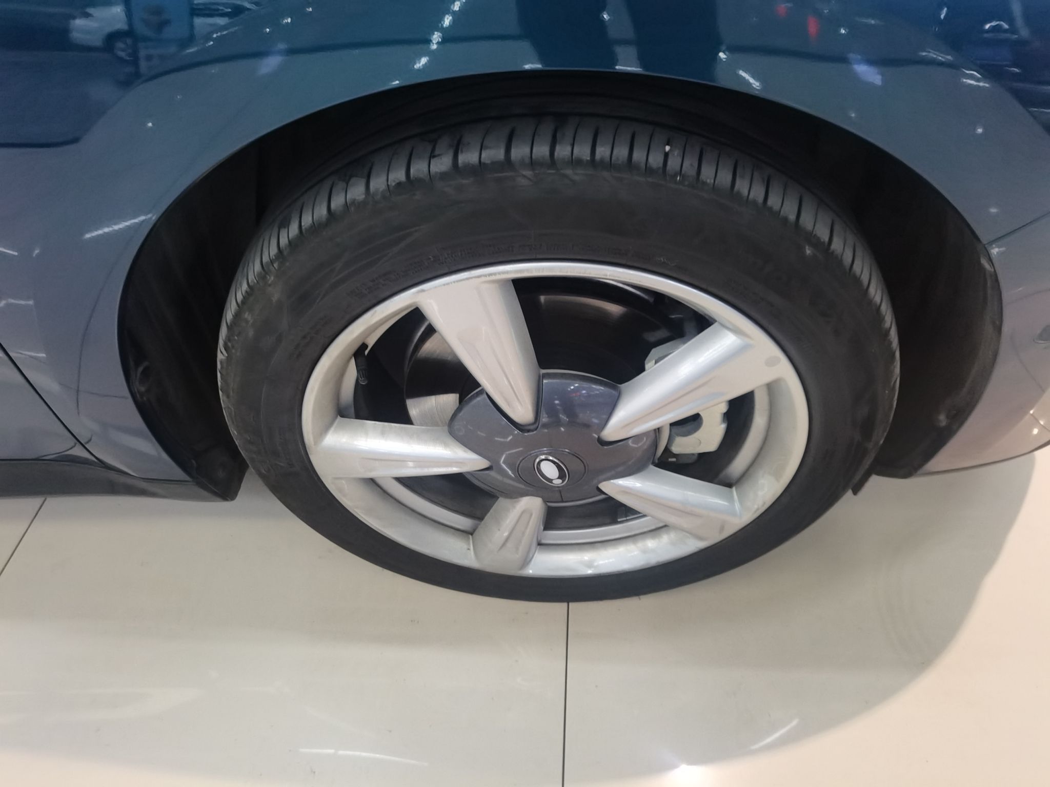 欧拉好猫 2021款 400km标准续航 雅典娜版 三元锂