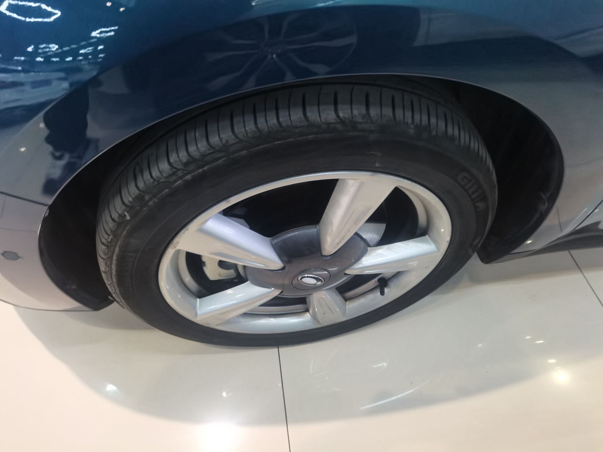 欧拉好猫 2021款 400km标准续航 雅典娜版 三元锂