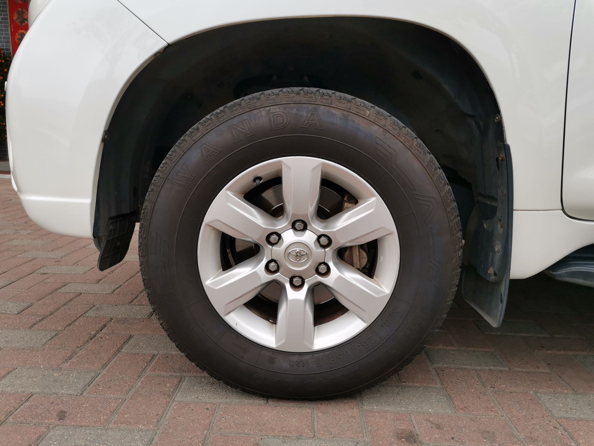 丰田 普拉多 2016款 2.7L 自动标准版