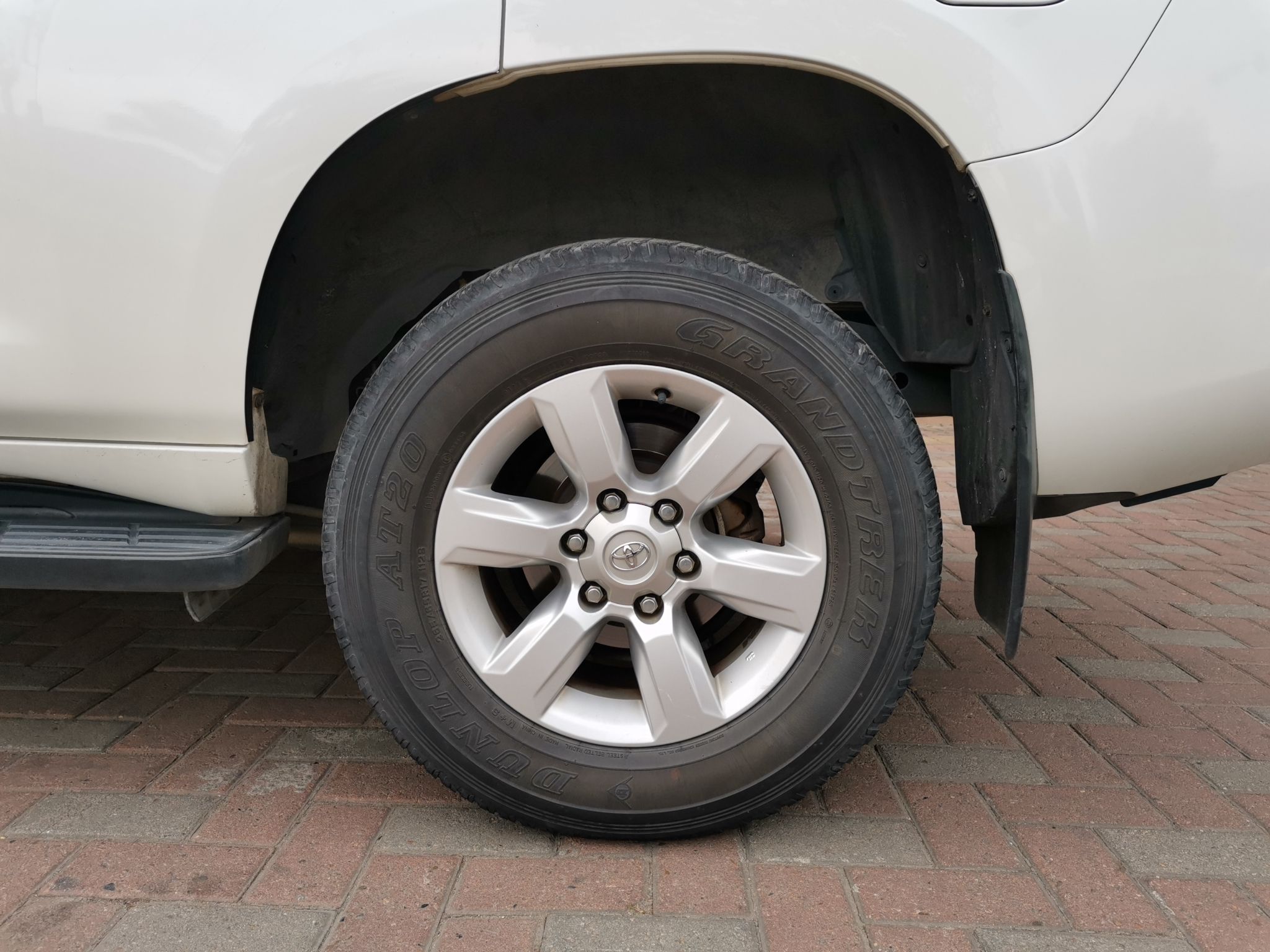 丰田 普拉多 2016款 2.7L 自动标准版