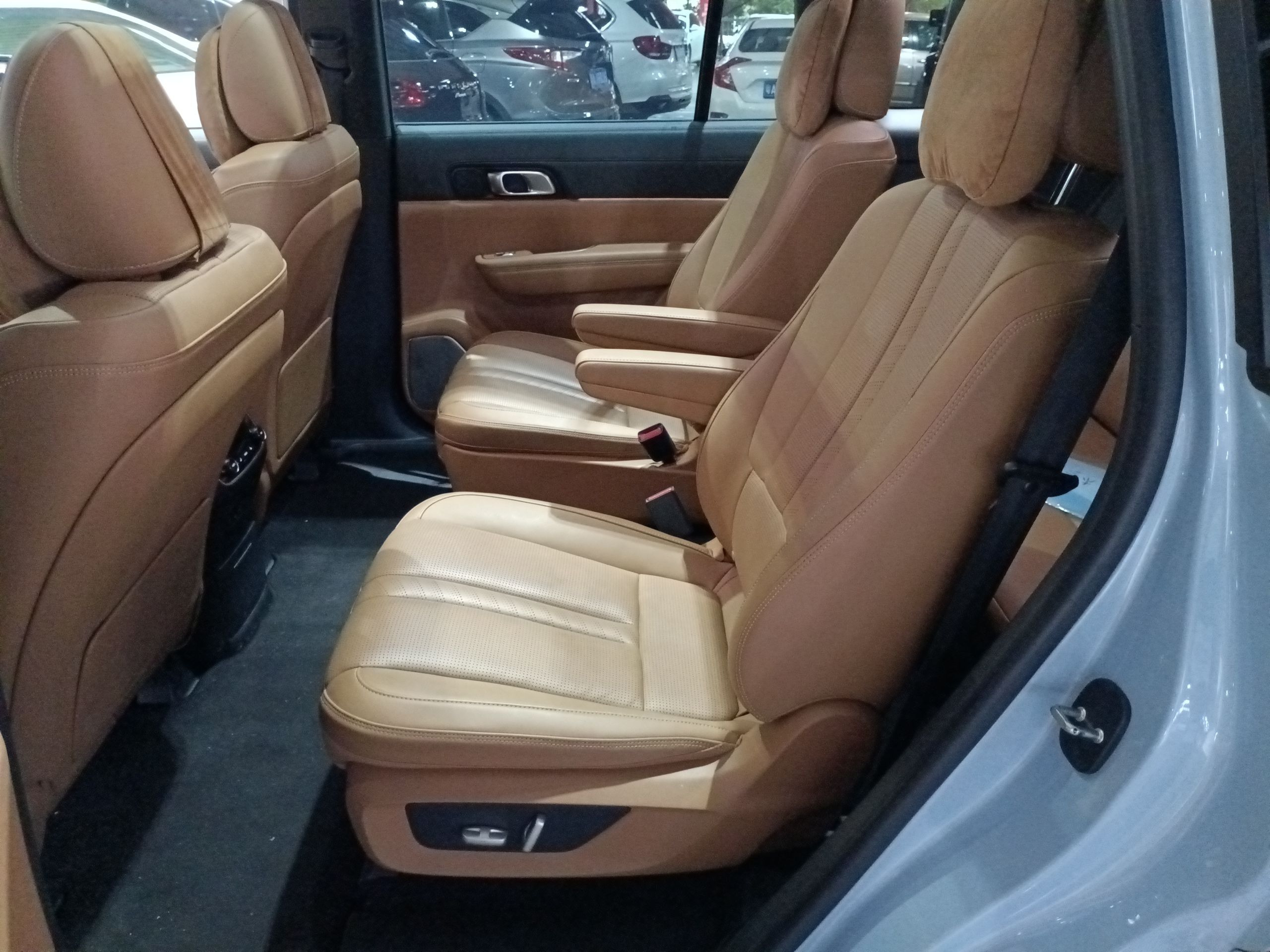 理想汽车 理想ONE 2020款 增程6座版