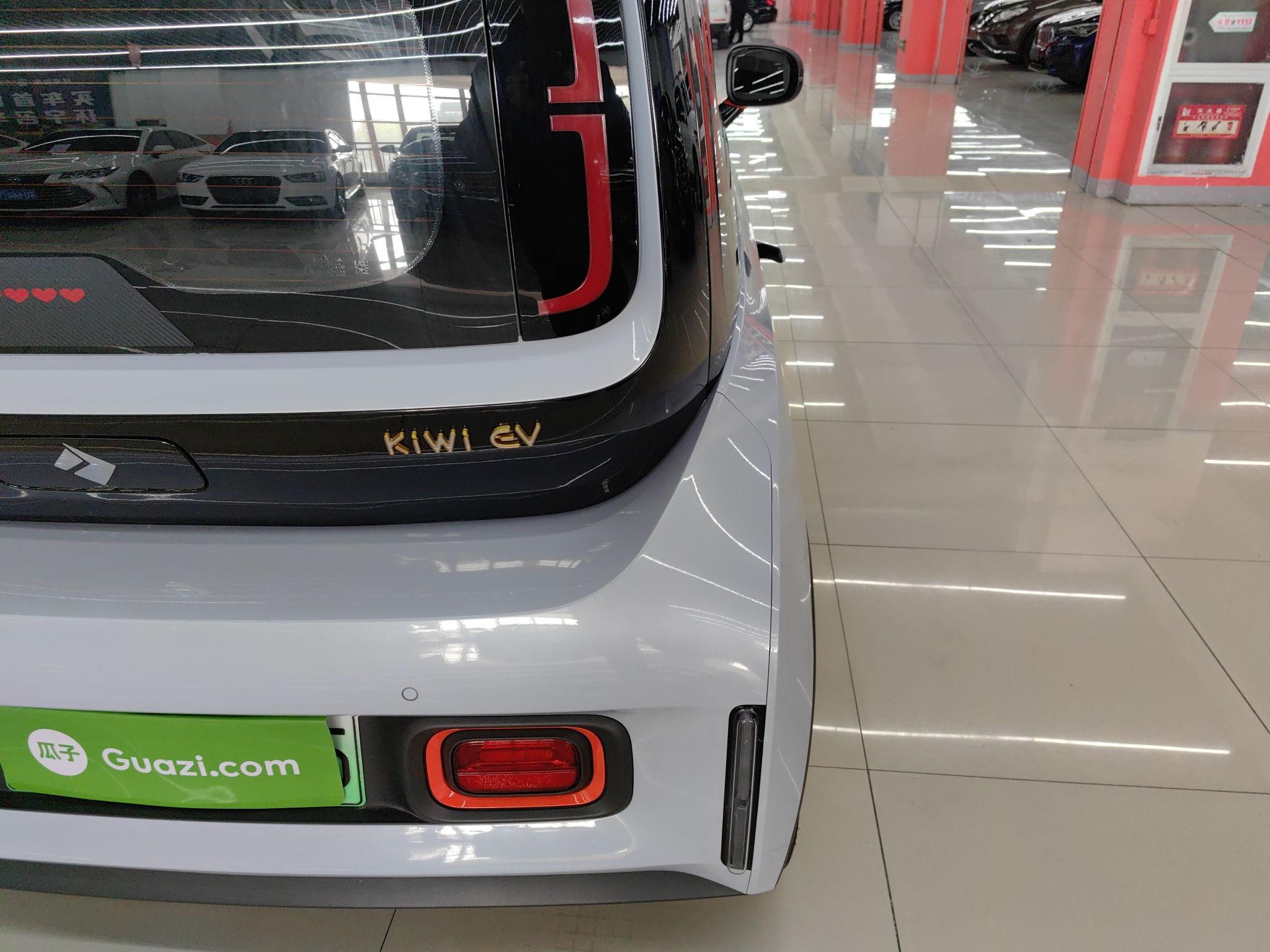 宝骏KiWi EV 2021款 艺术家 三元锂