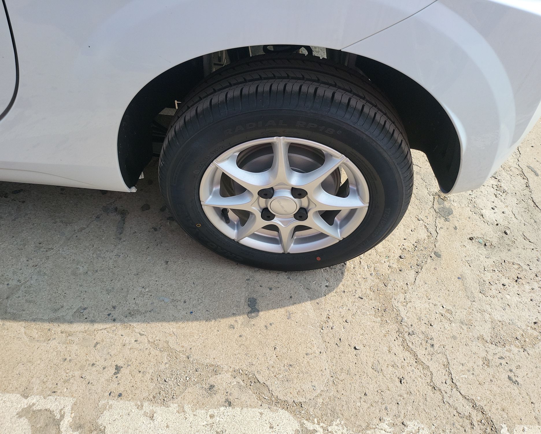 荣威 科莱威CLEVER 2022款 311km元气啵啵版