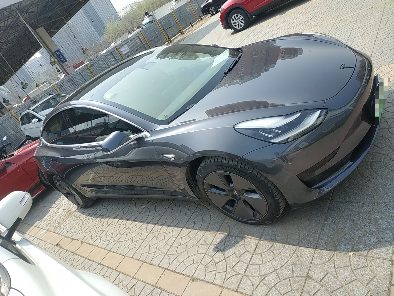 特斯拉 Model 3 2019款 标准续航后驱升级版