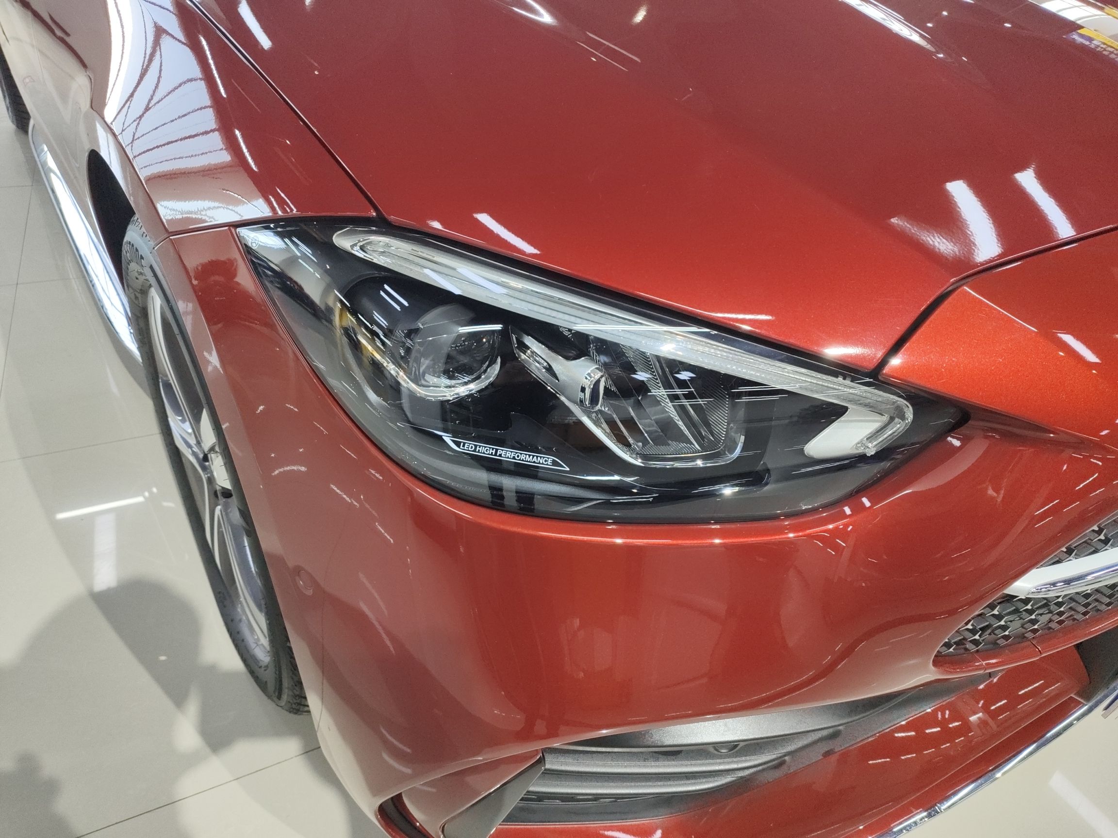 奔驰C级 2022款 C 200 L 运动版