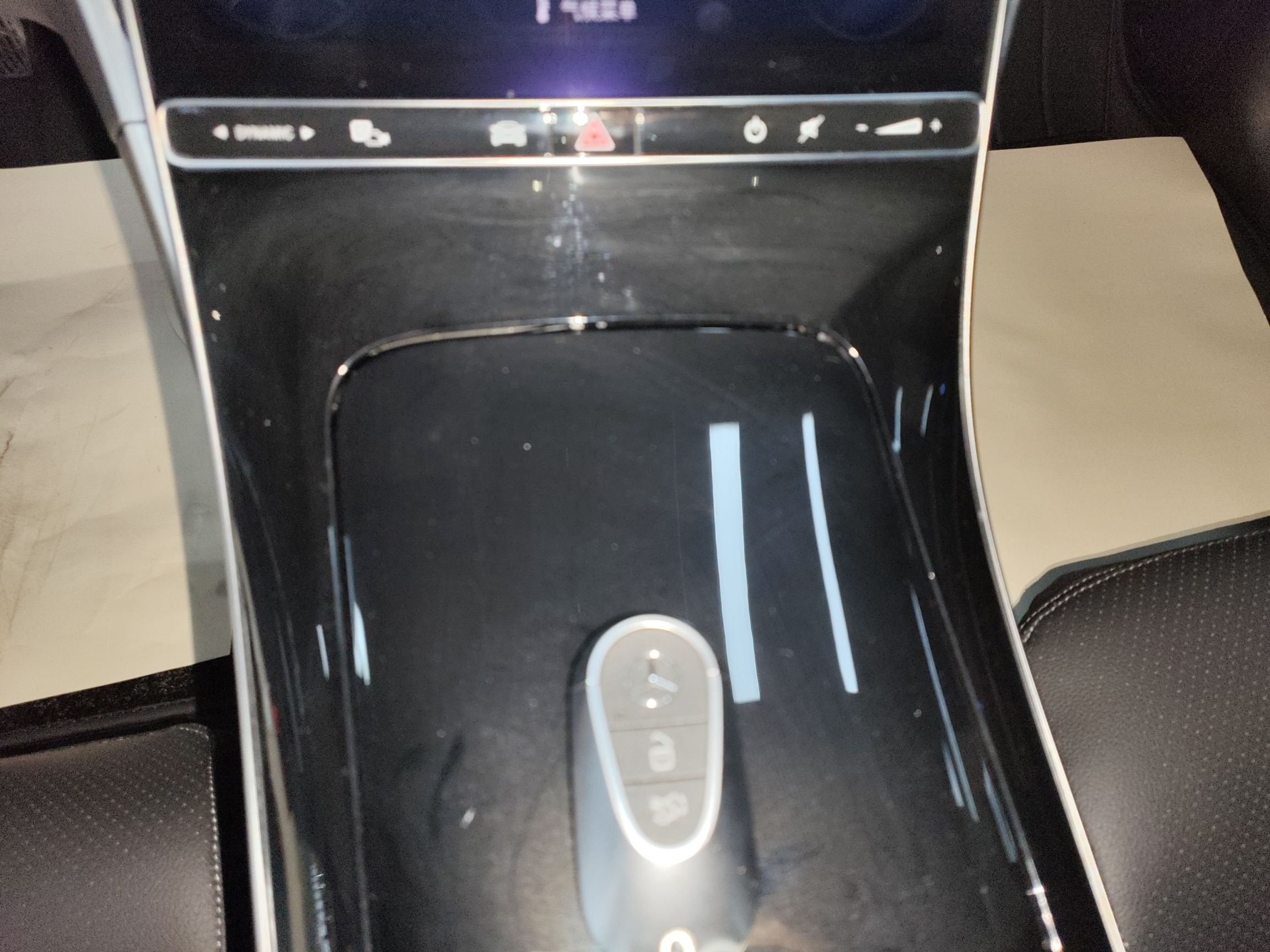 奔驰C级 2022款 C 200 L 运动版