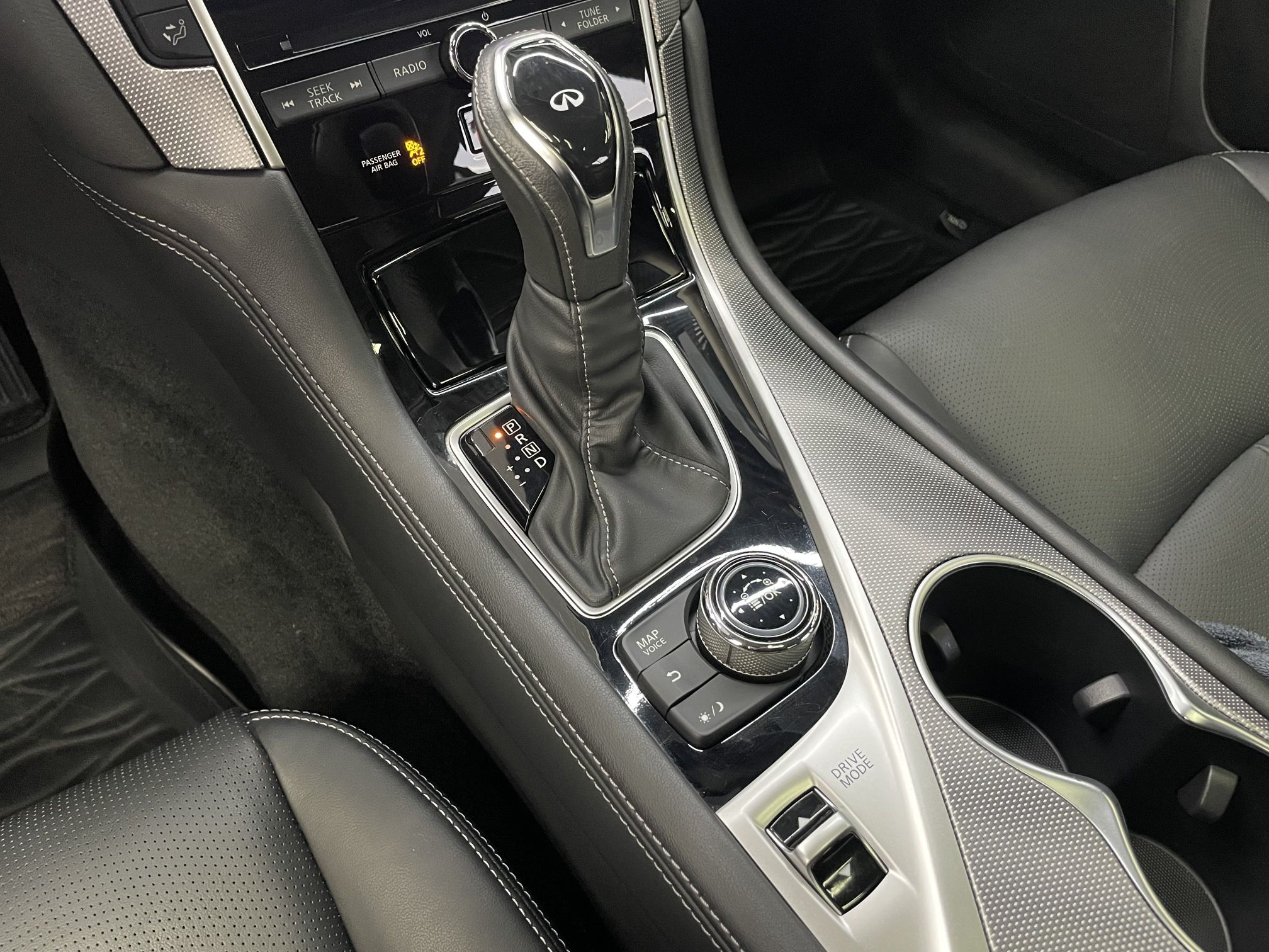 英菲尼迪Q50L 2018款 2.0T 逸享版 国VI