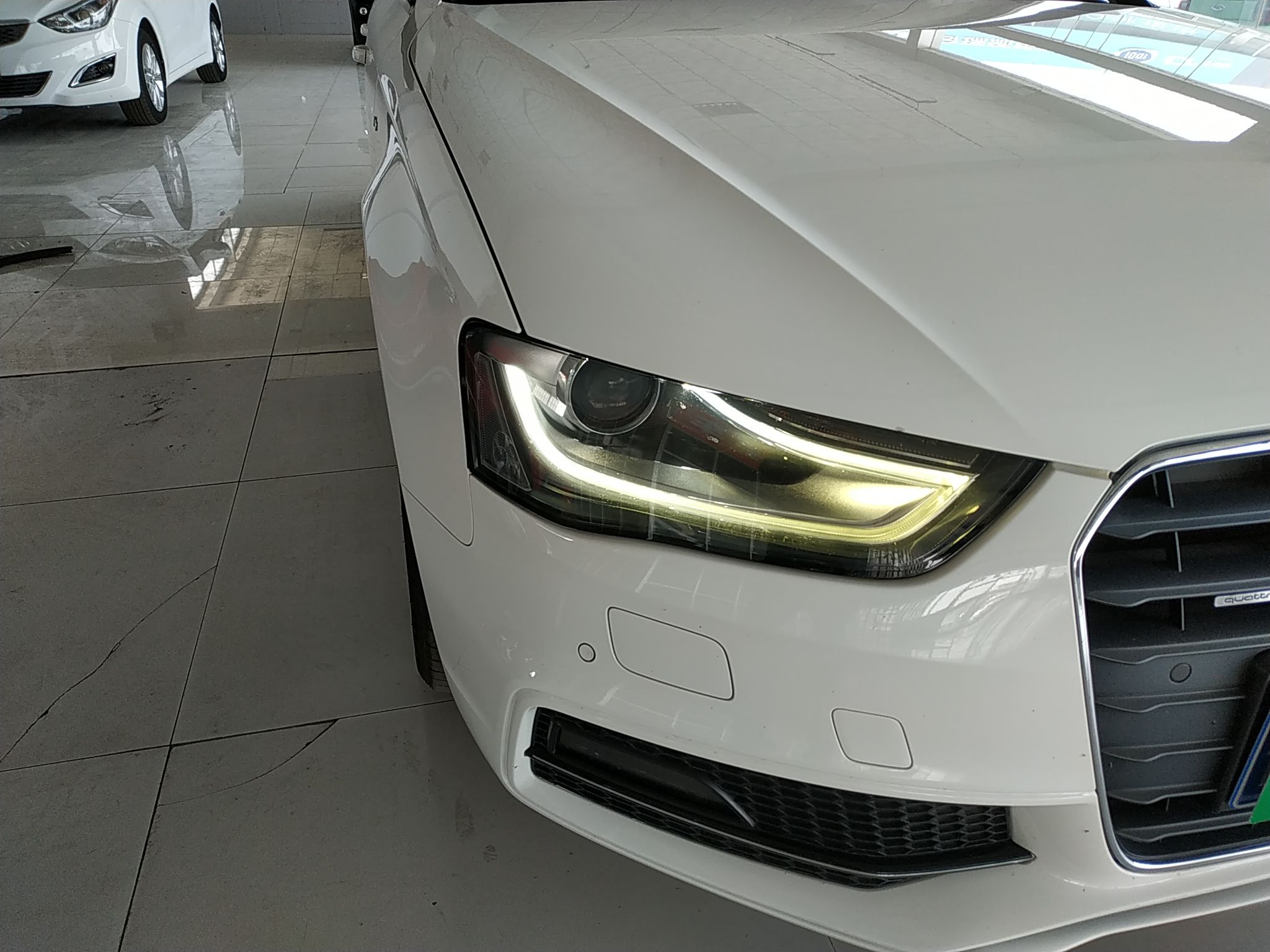 奥迪A4L 2015款 45 TFSI quattro个性运动型