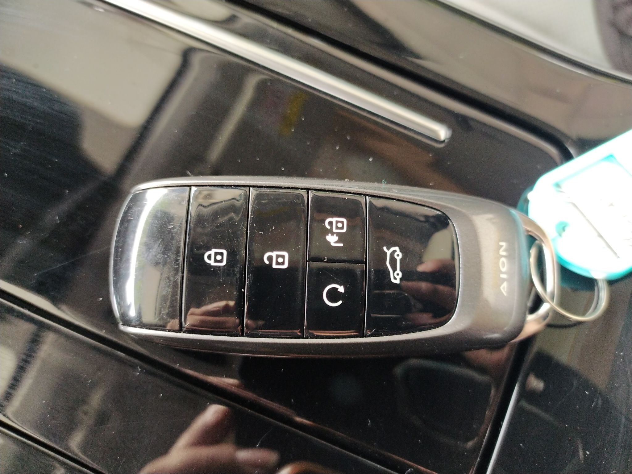 广汽埃安 Aion V(埃安V) 2021款 PLUS 80 领航智驾版