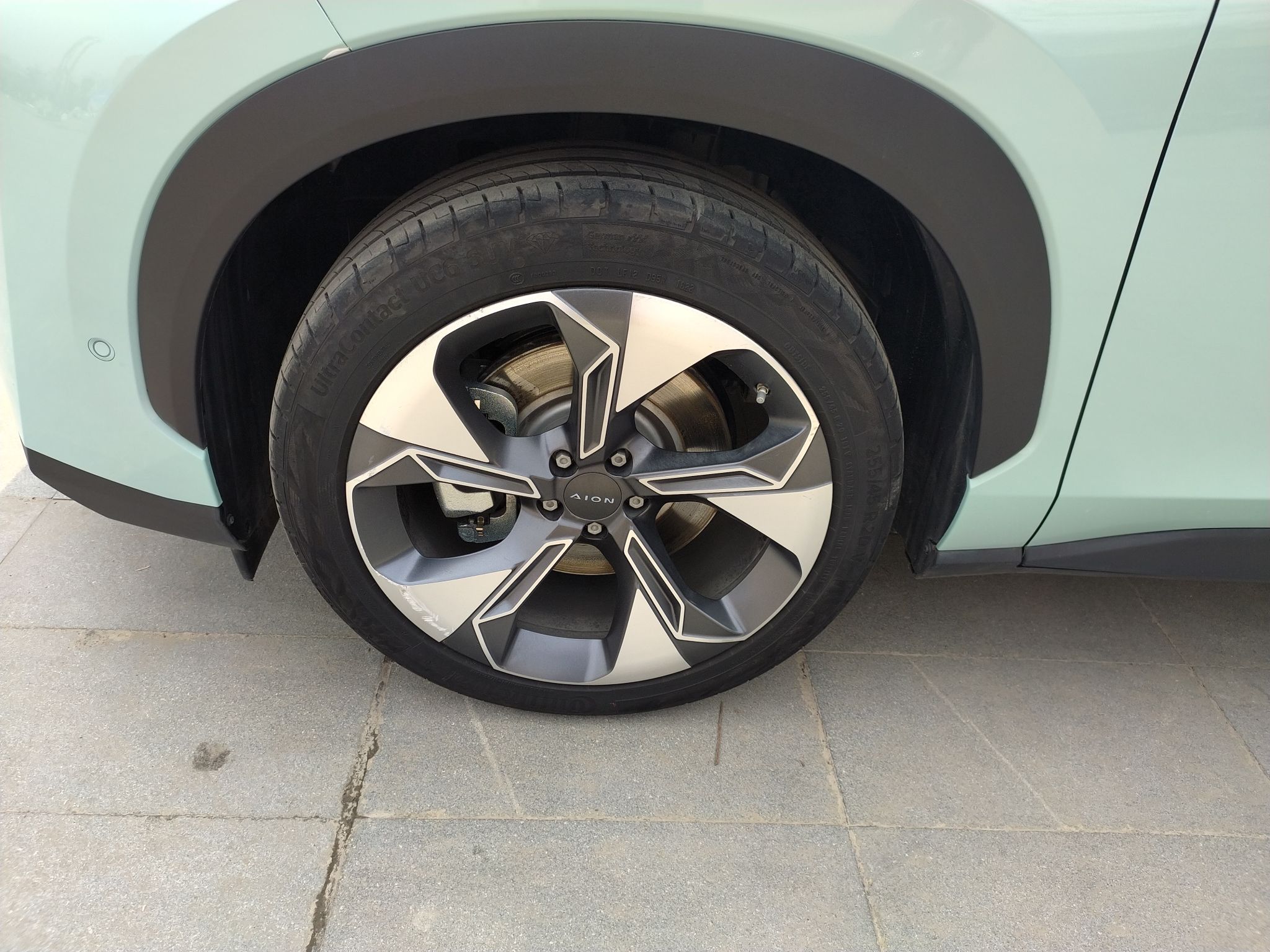 广汽埃安 Aion V(埃安V) 2021款 PLUS 80 领航智驾版