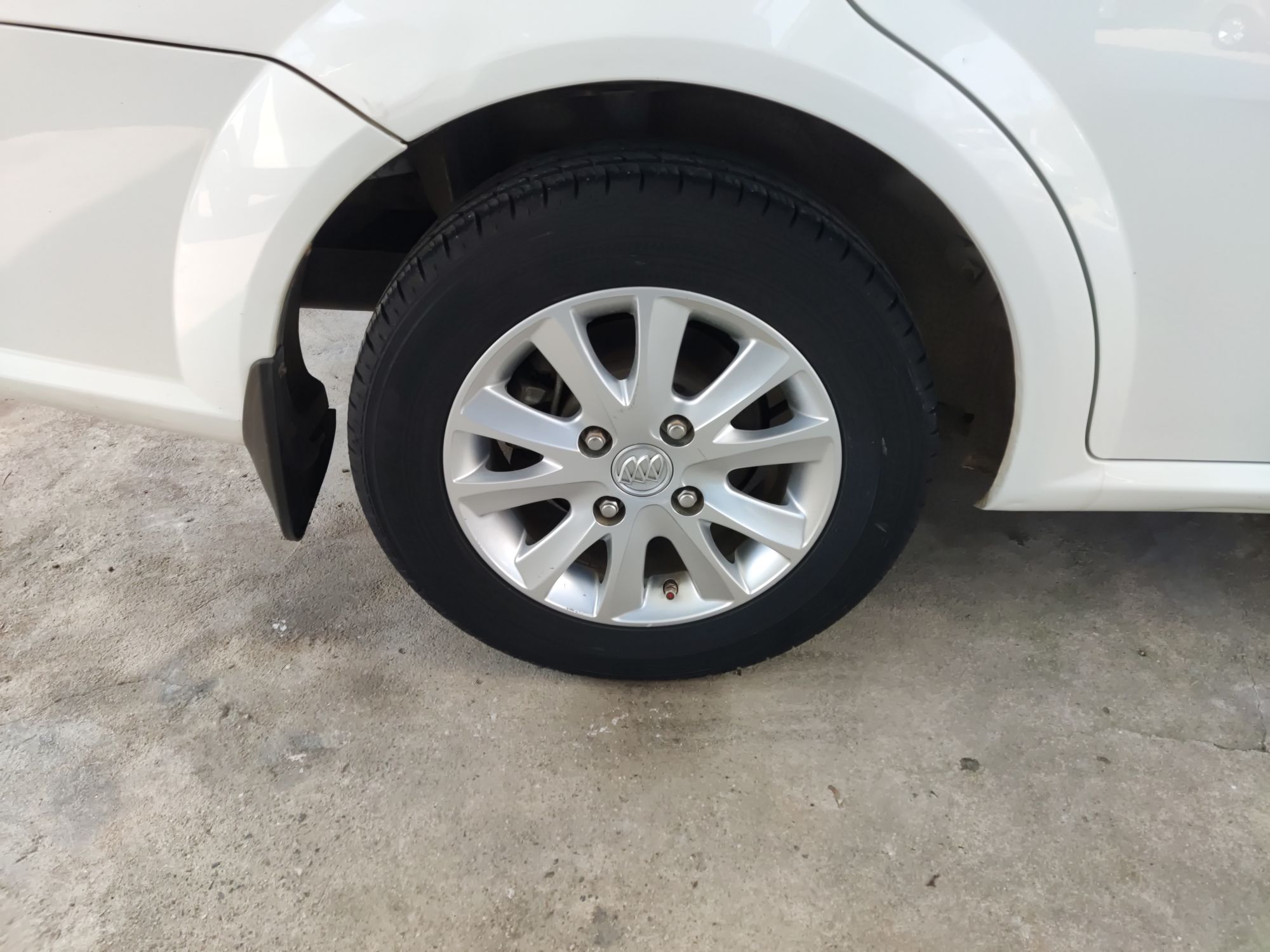 别克 凯越 2013款 1.5L 自动经典型