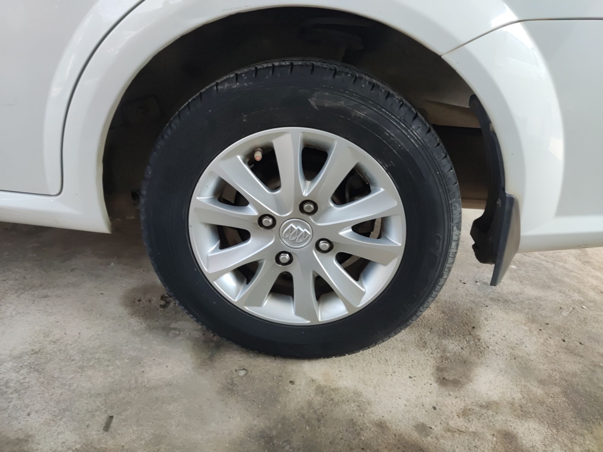 别克 凯越 2013款 1.5L 自动经典型