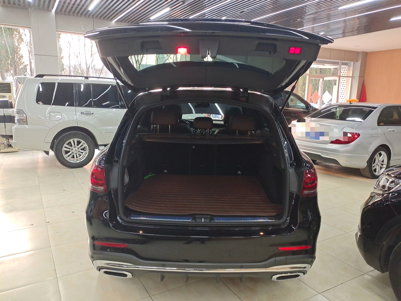 奔驰GLC级 2020款 改款 GLC 300 L 4MATIC 动感型