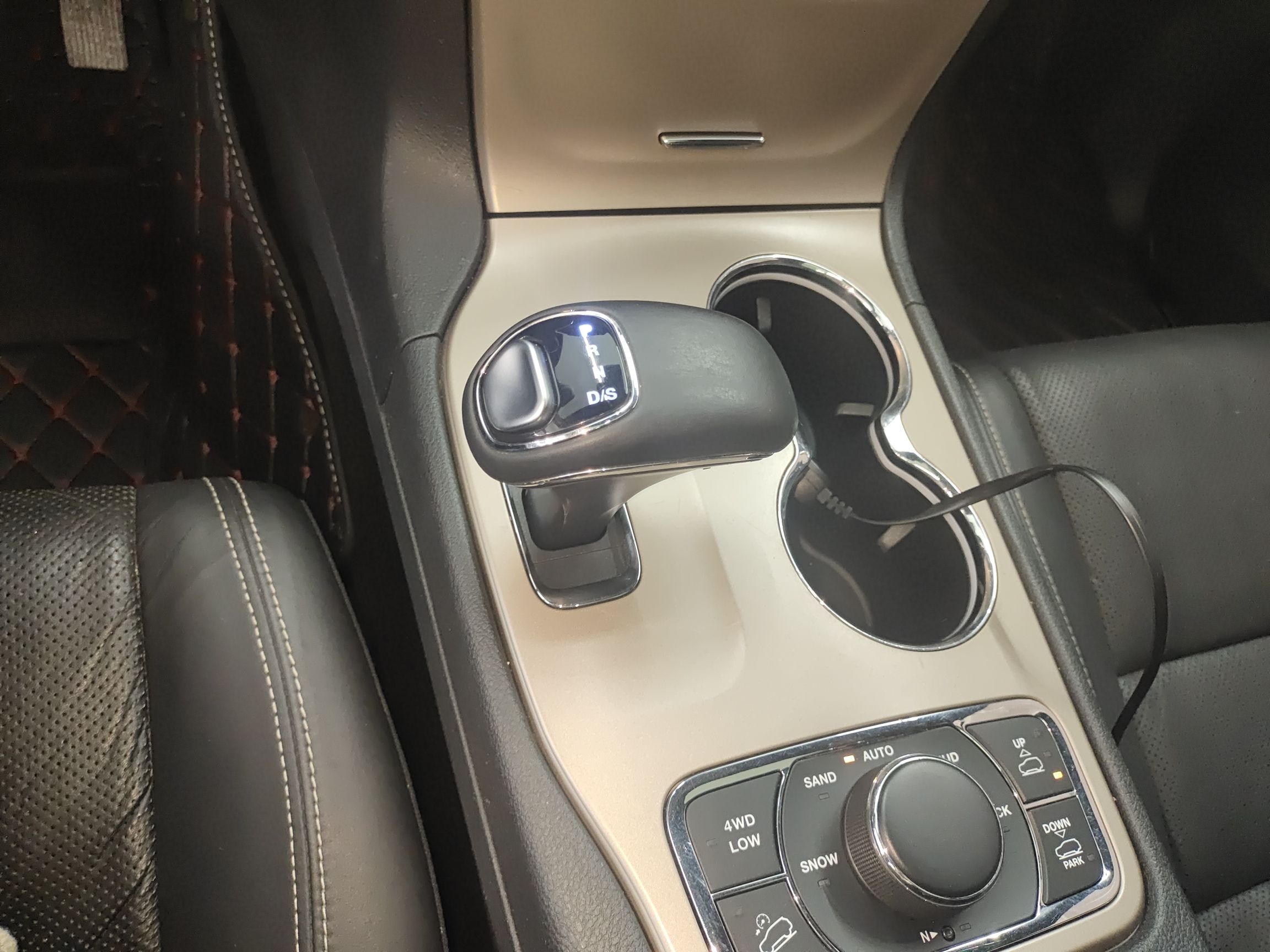 Jeep 大切诺基 2014款 3.6L 精英导航版(进口)