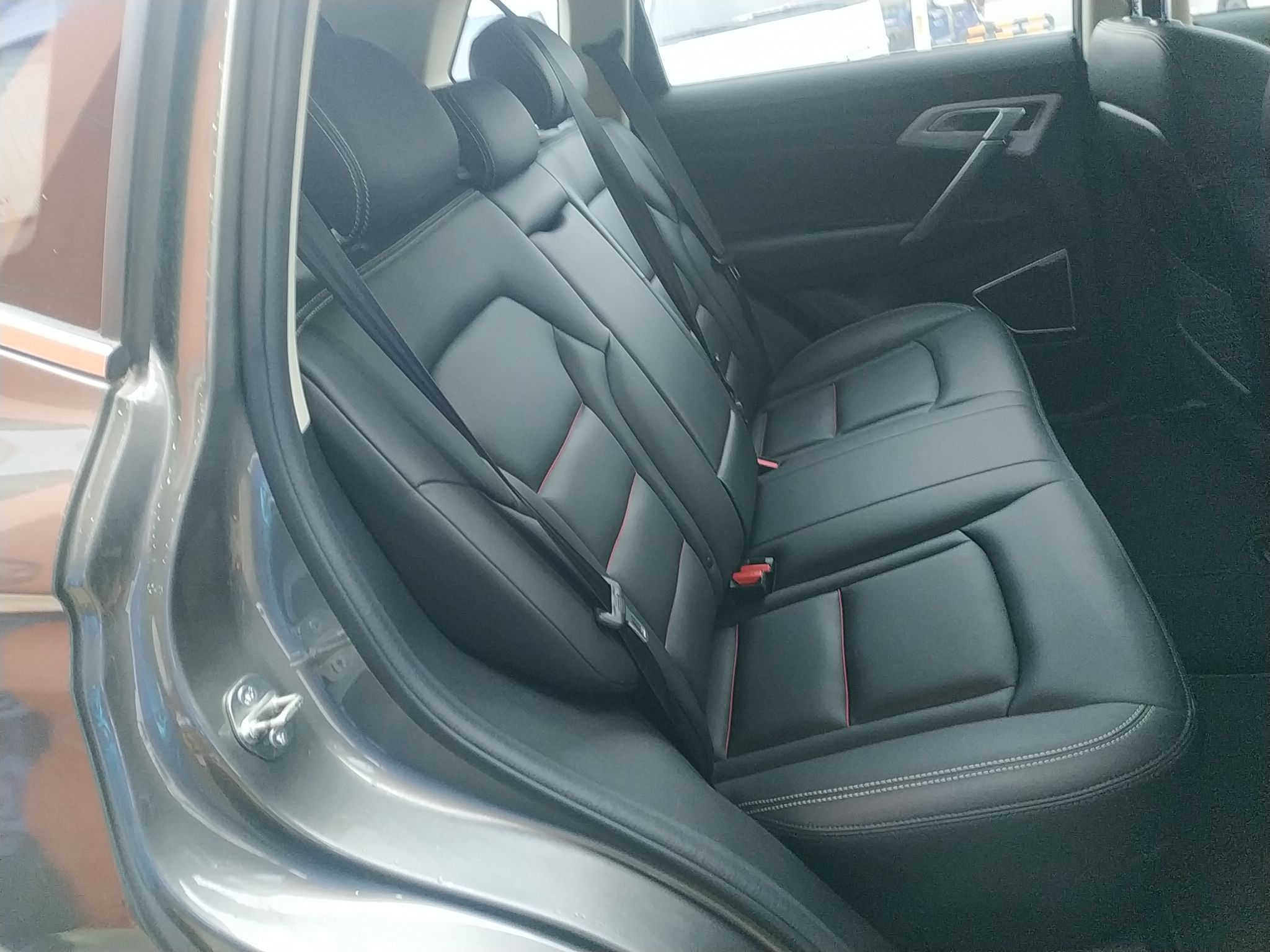 吉利汽车 博越 2018款 1.8TD 自动两驱智联型4G互联版