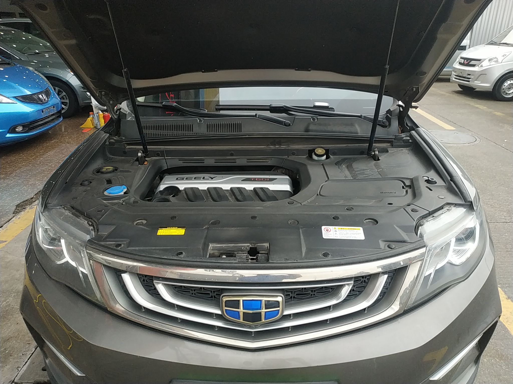 吉利汽车 博越 2018款 1.8TD 自动两驱智联型4G互联版