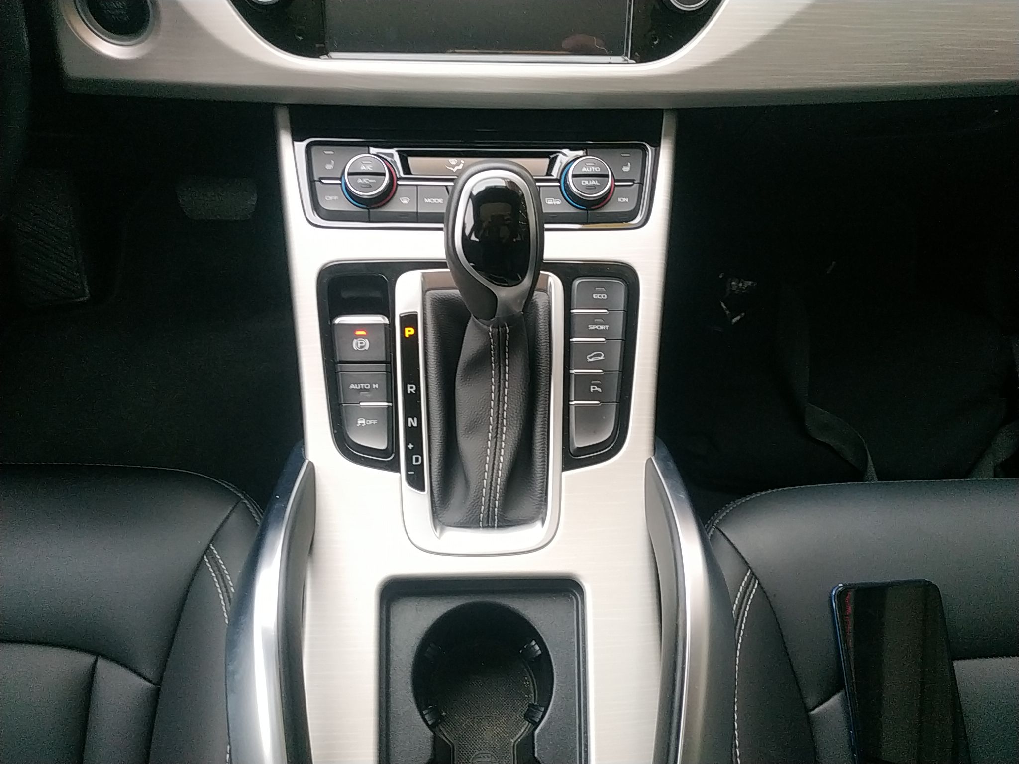 吉利汽车 博越 2018款 1.8TD 自动两驱智联型4G互联版