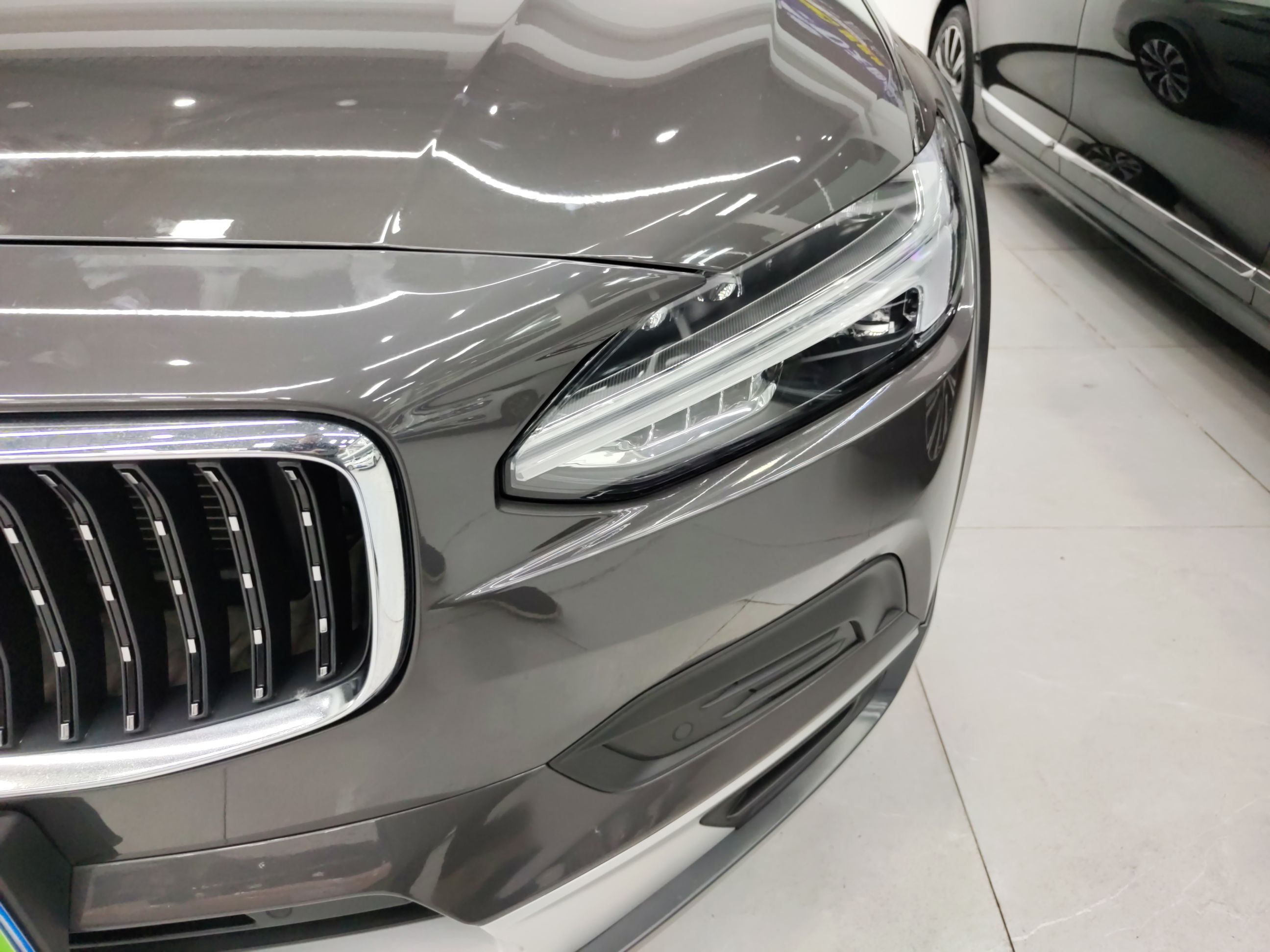 沃尔沃V90 2022款 Cross Country B5 AWD 智远版(进口)