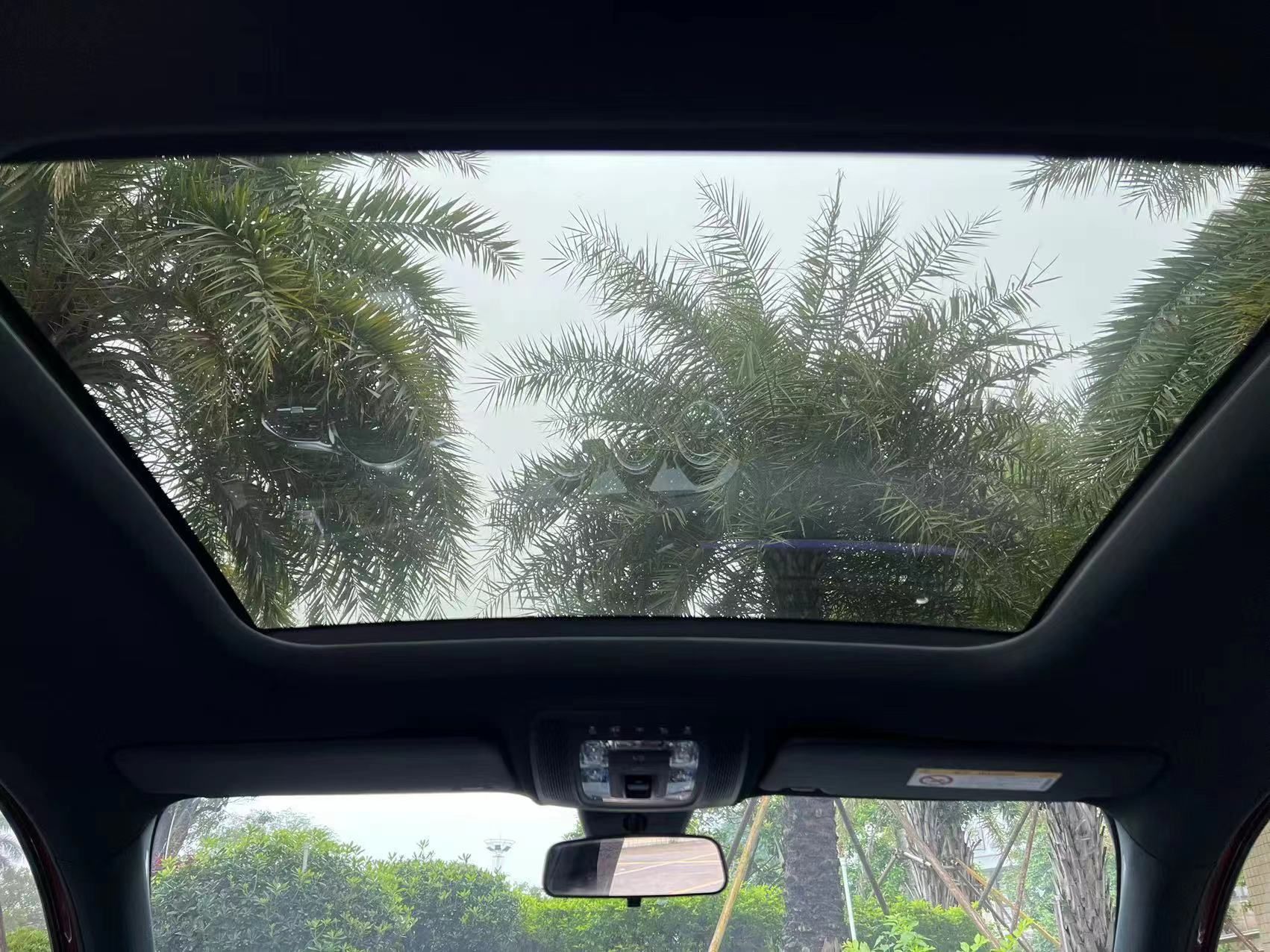 奔驰A级 2022款 改款 A 200 L 运动轿车时尚型